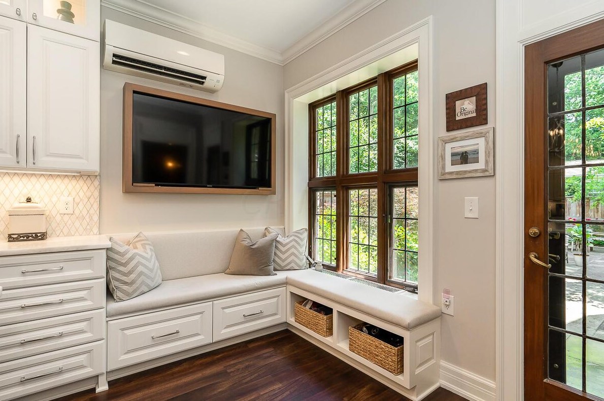 102 Parkview Ave, Columbus OH 43209-1011 exterior