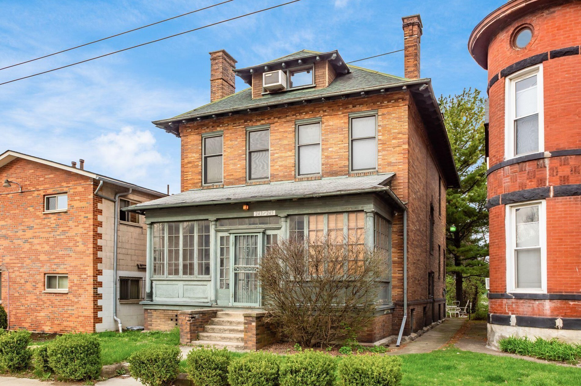 243 Hamilton Ave, Columbus, OH 43203-1432