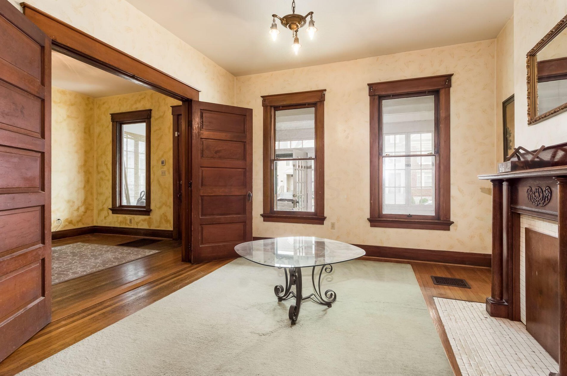 243 Hamilton Ave, Columbus OH 43203-2208 exterior