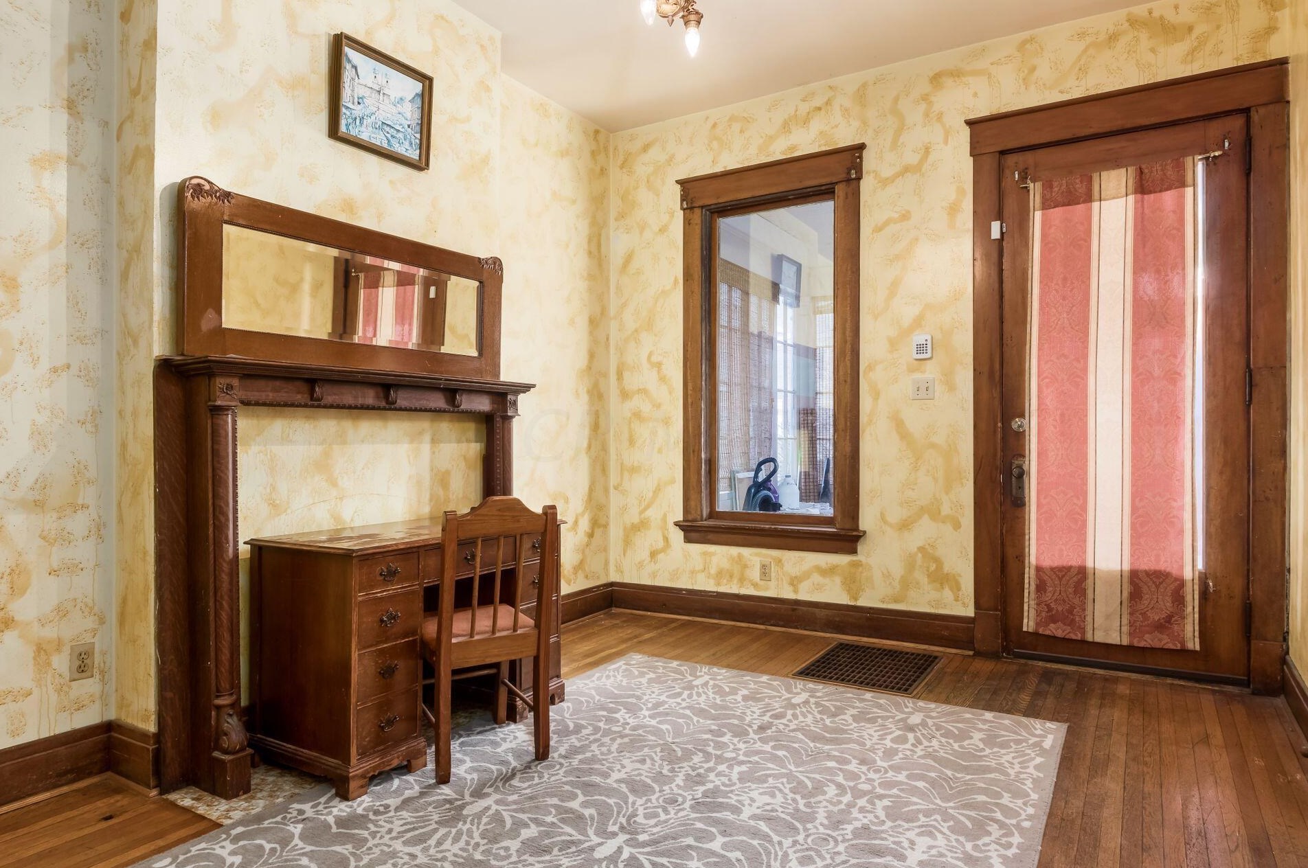 243 Hamilton Ave, Columbus OH 43203-2208 exterior