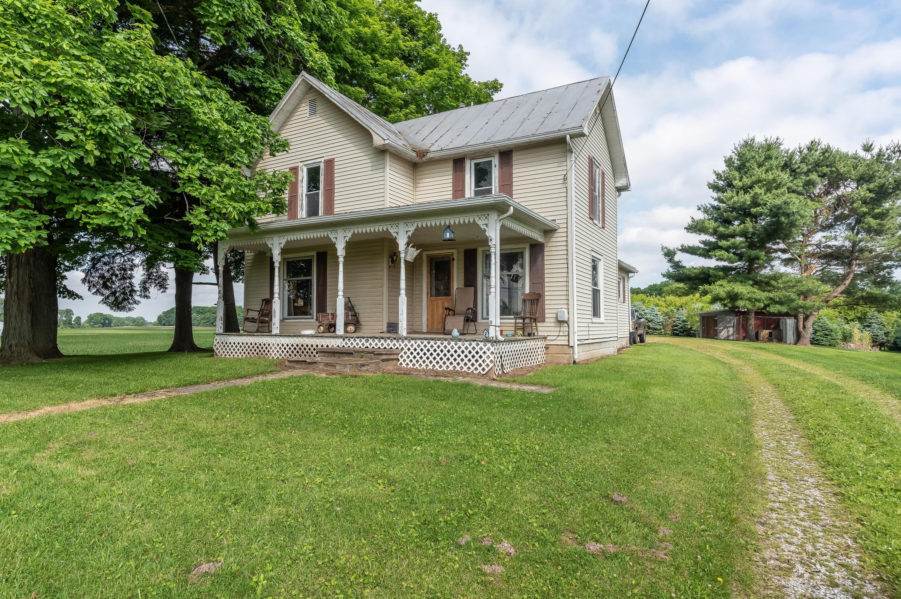 19219 Ankneytown Rd, Fredricktwn, OH 43019