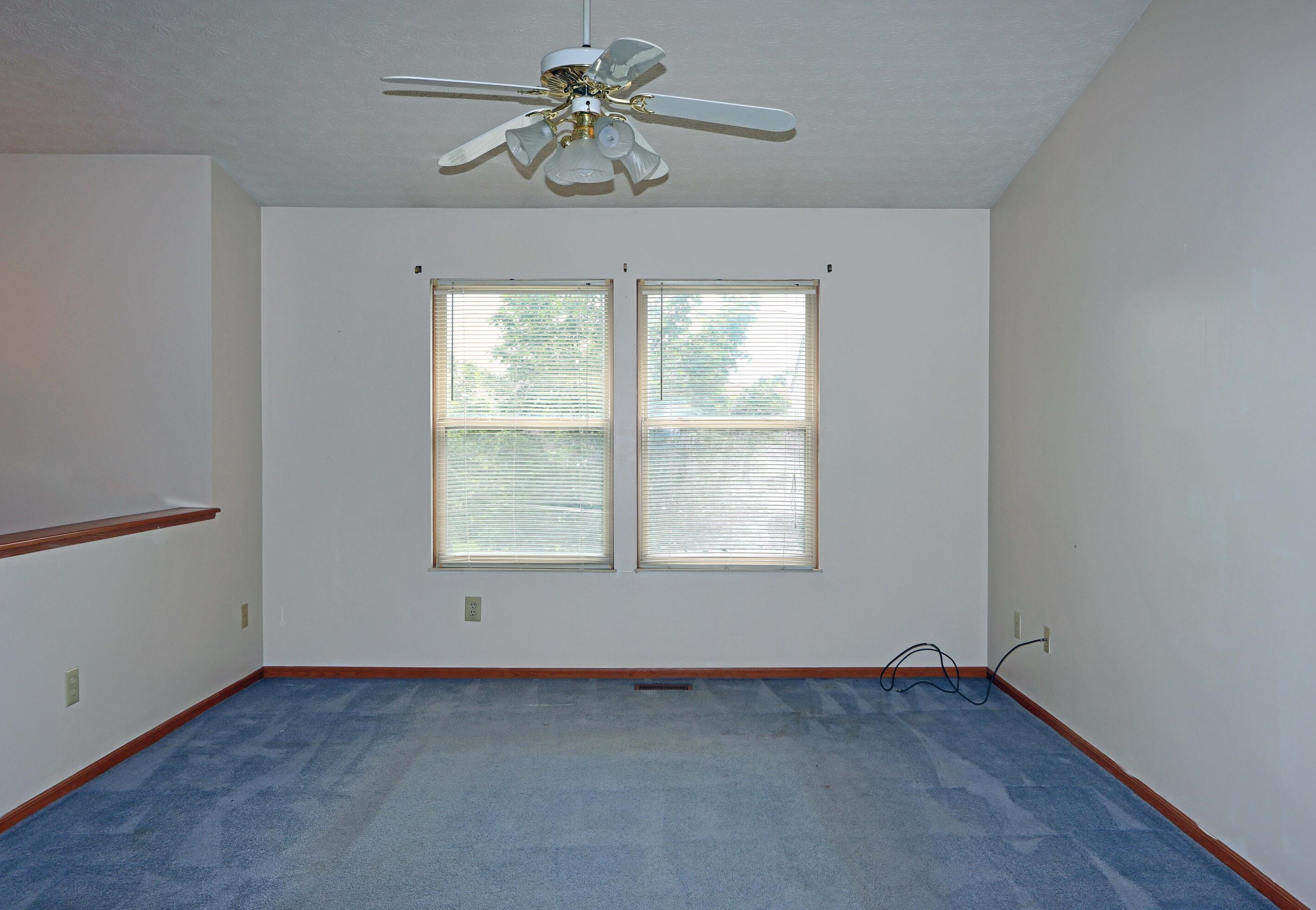 1219 Pinnacle Dr, Columbus, OH 43204-1776