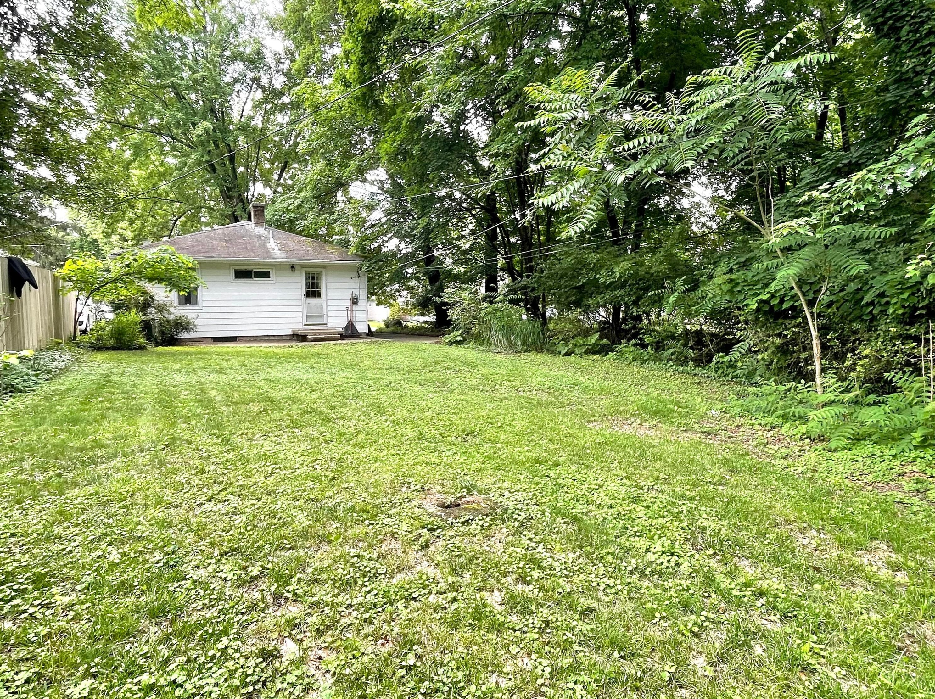 114 Chase Rd, Columbus OH 43214-1168 exterior