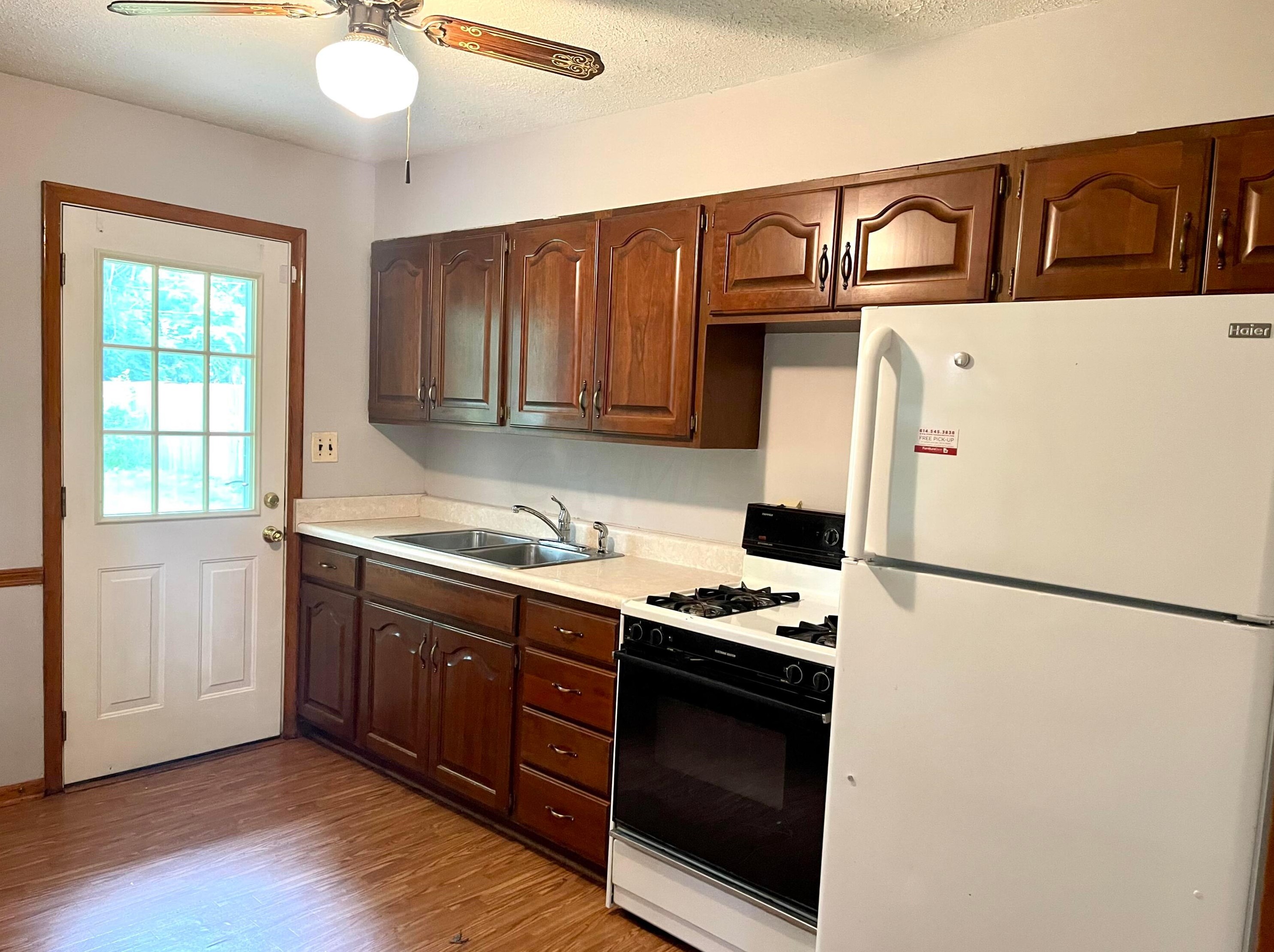 114 Chase Rd, Columbus OH 43214-1168 exterior