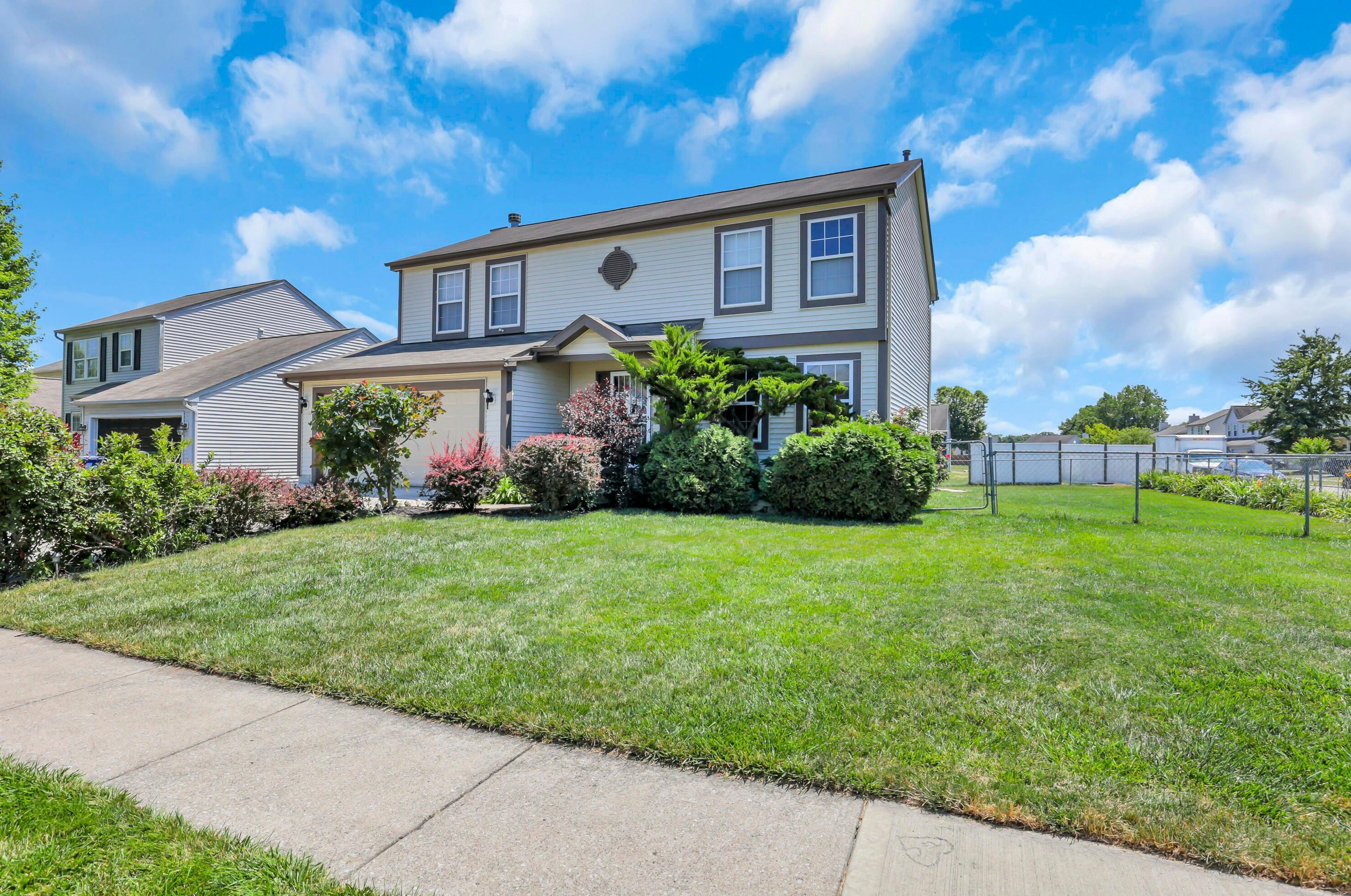 3327 Bidlington Dr, Columbus, OH 43224-5717