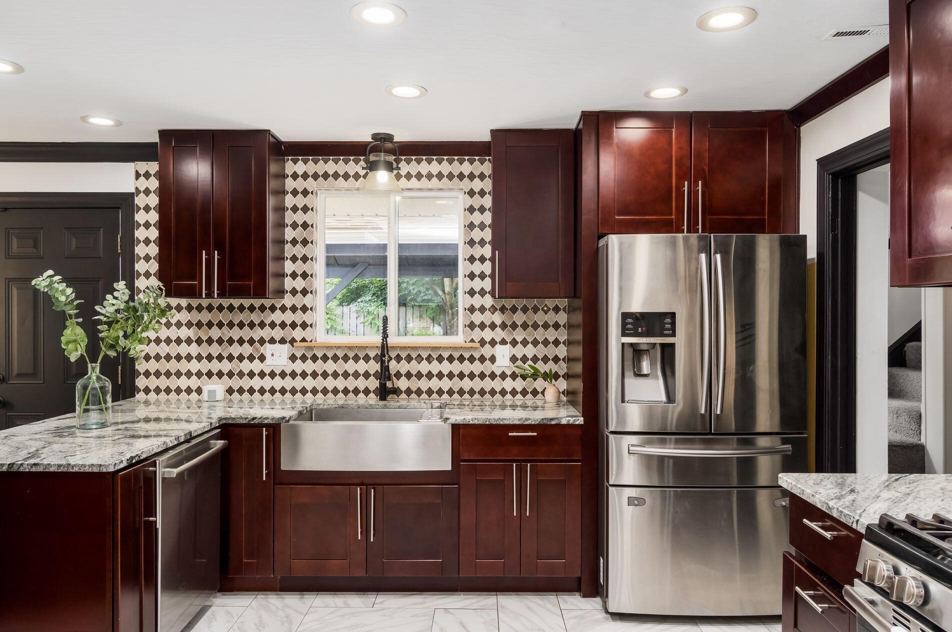 1107 Olney Dr, Columbus OH 43227-1521 exterior