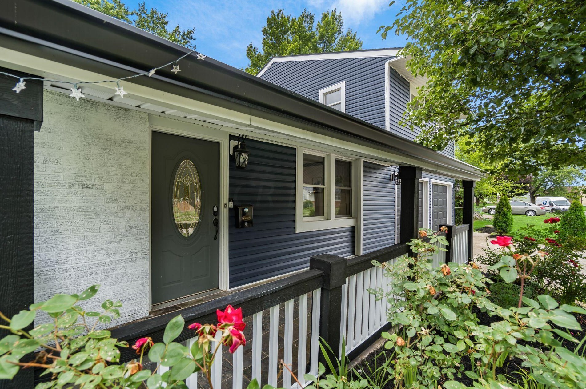 1107 Olney Dr, Columbus, OH 43227-1128