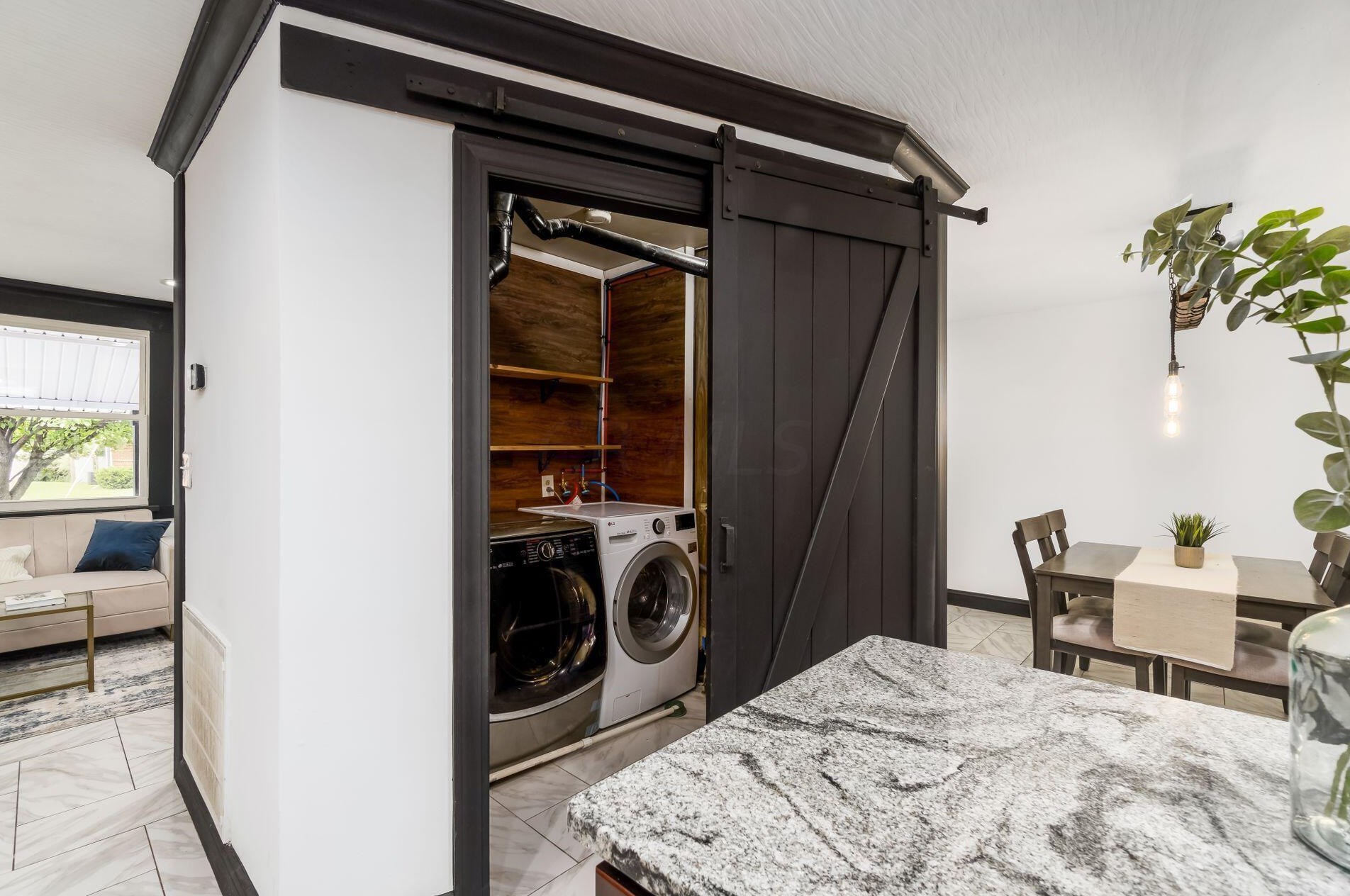 1107 Olney Dr, Columbus OH 43227-1521 exterior