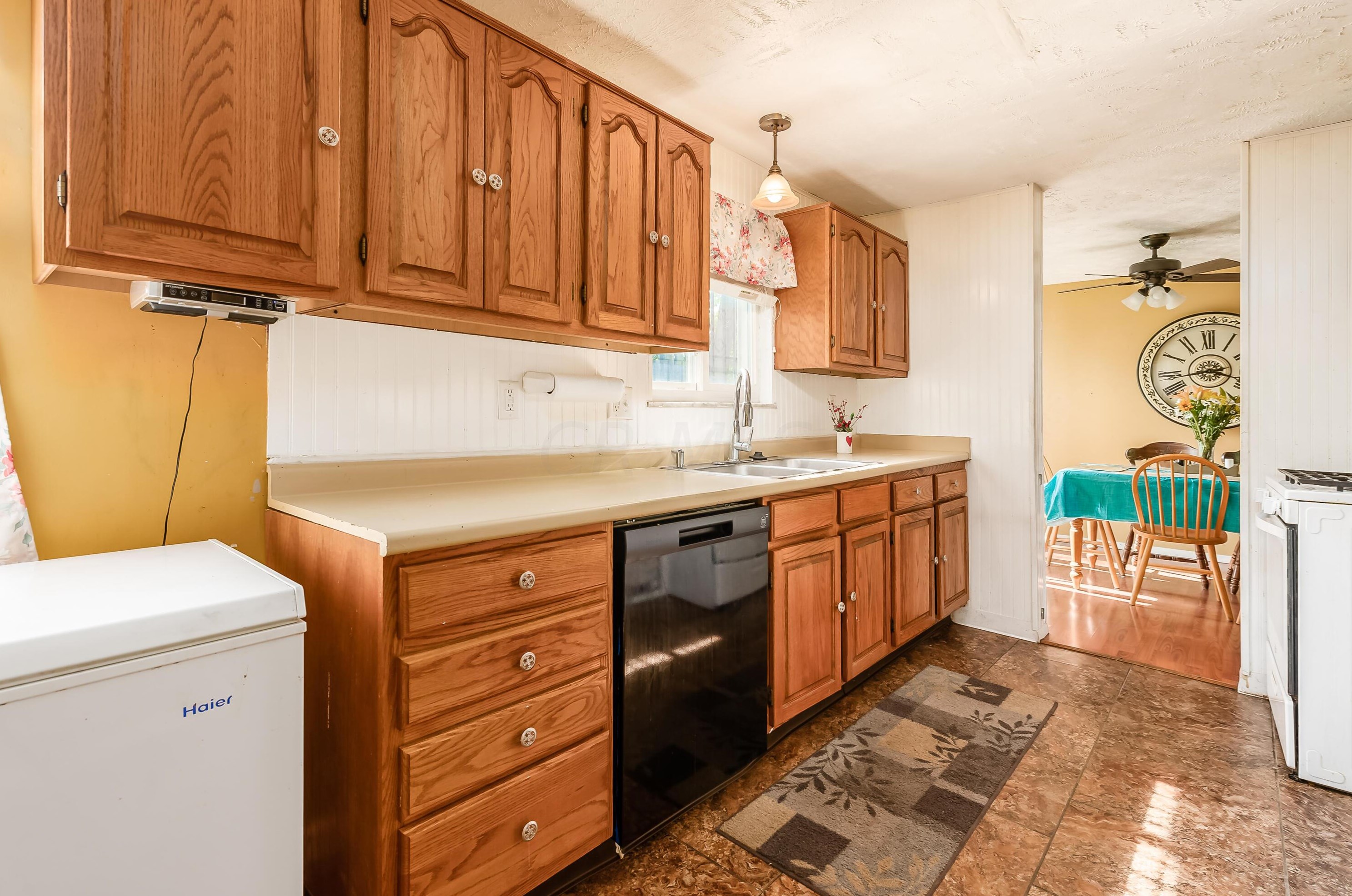 3472 Green Meadows St, Columbus OH  43207-3541 exterior