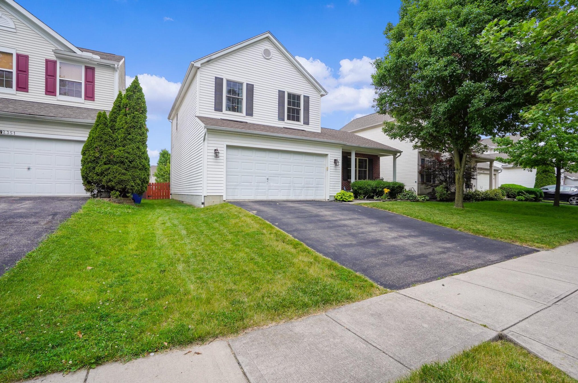 2357 Smokehill Dr, Columbus, OH 43228-8243