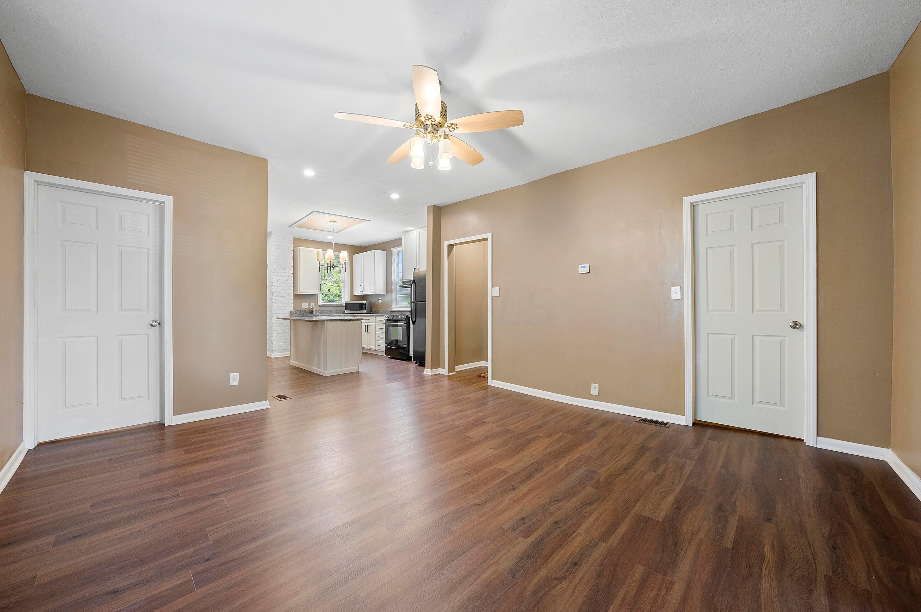 128 Wheatland Ave, Columbus OH  43204-3272 exterior