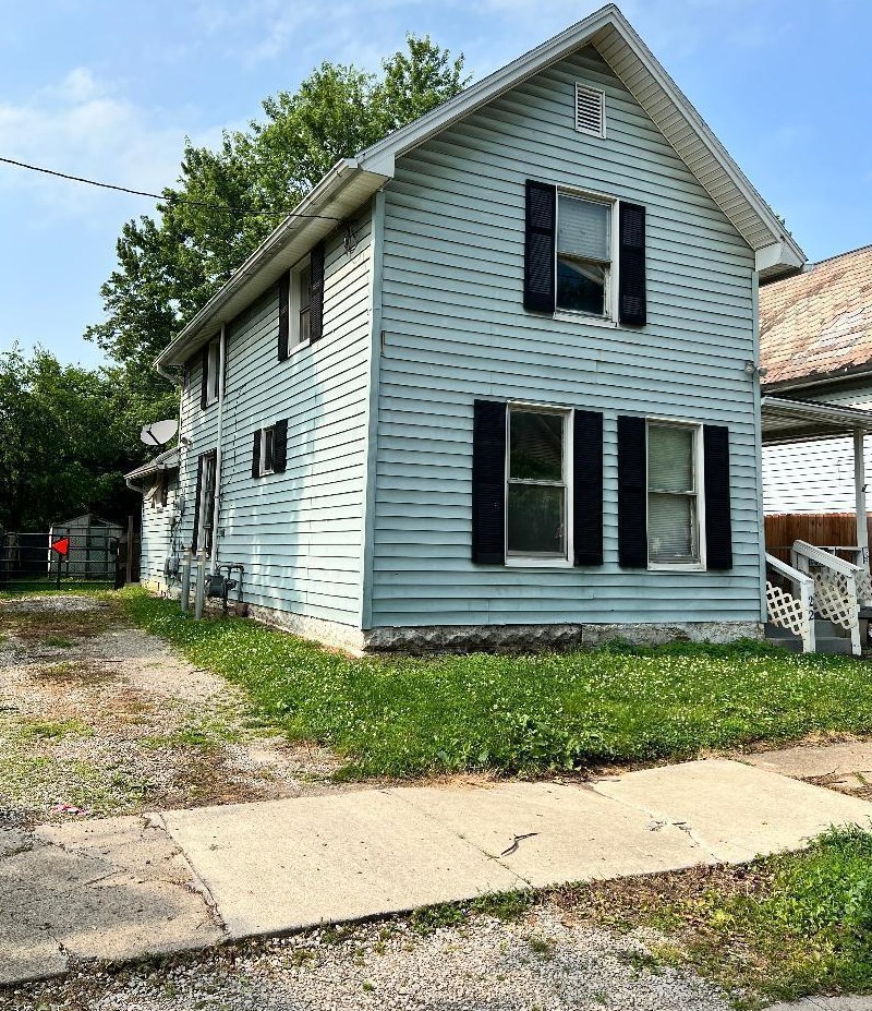 22 Holliday St, Newark, OH 43055-5347