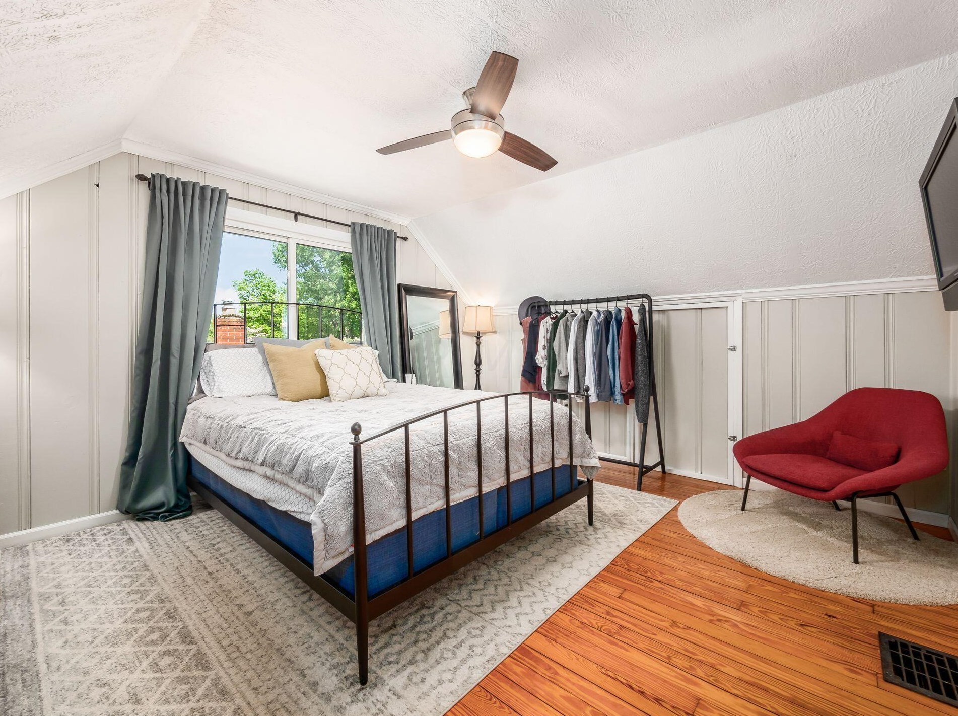 383 Wetmore Rd, Columbus OH 43214-2115 exterior