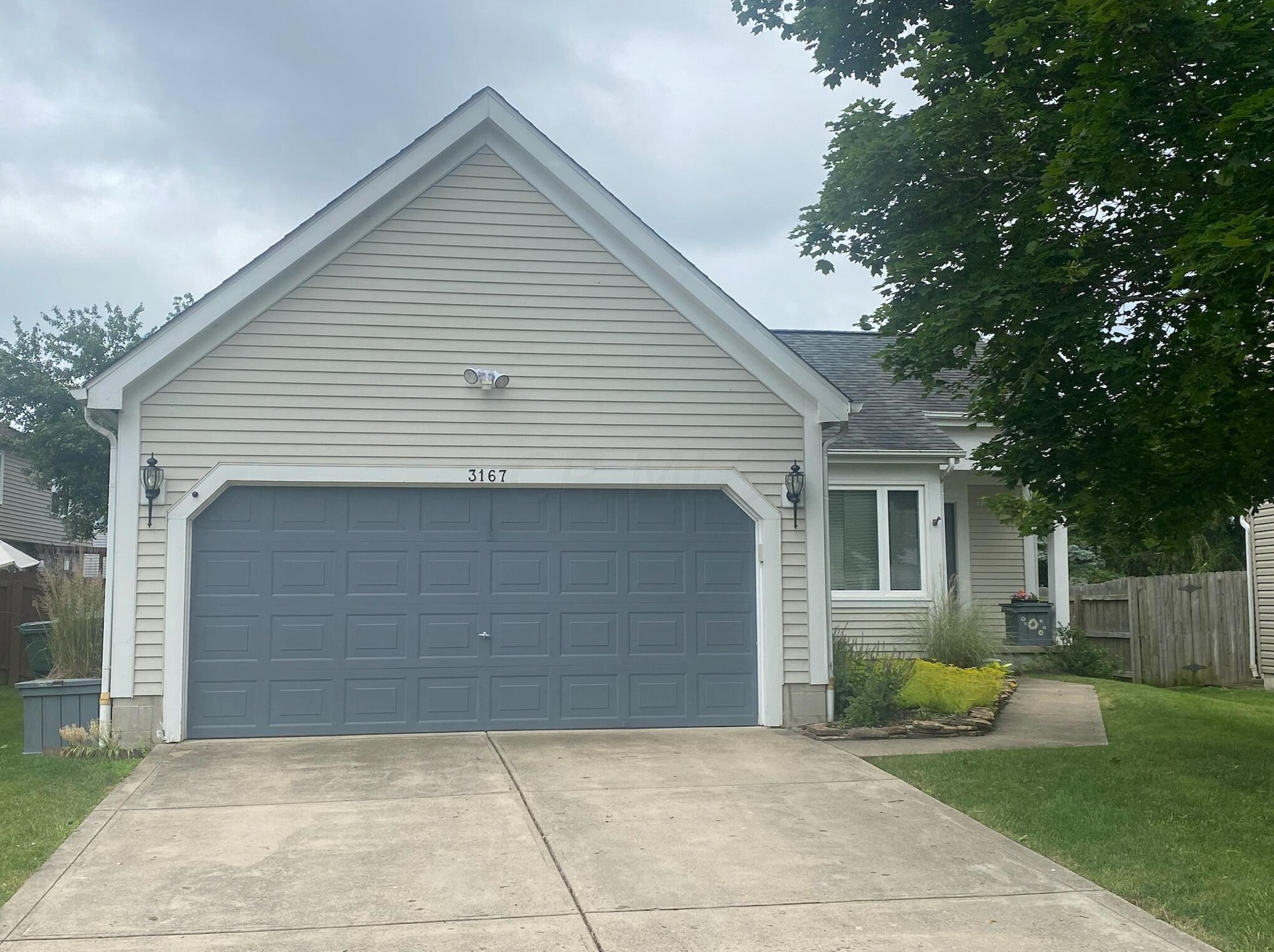 3167 Alderbrook Dr, Pickerington, OH 43147