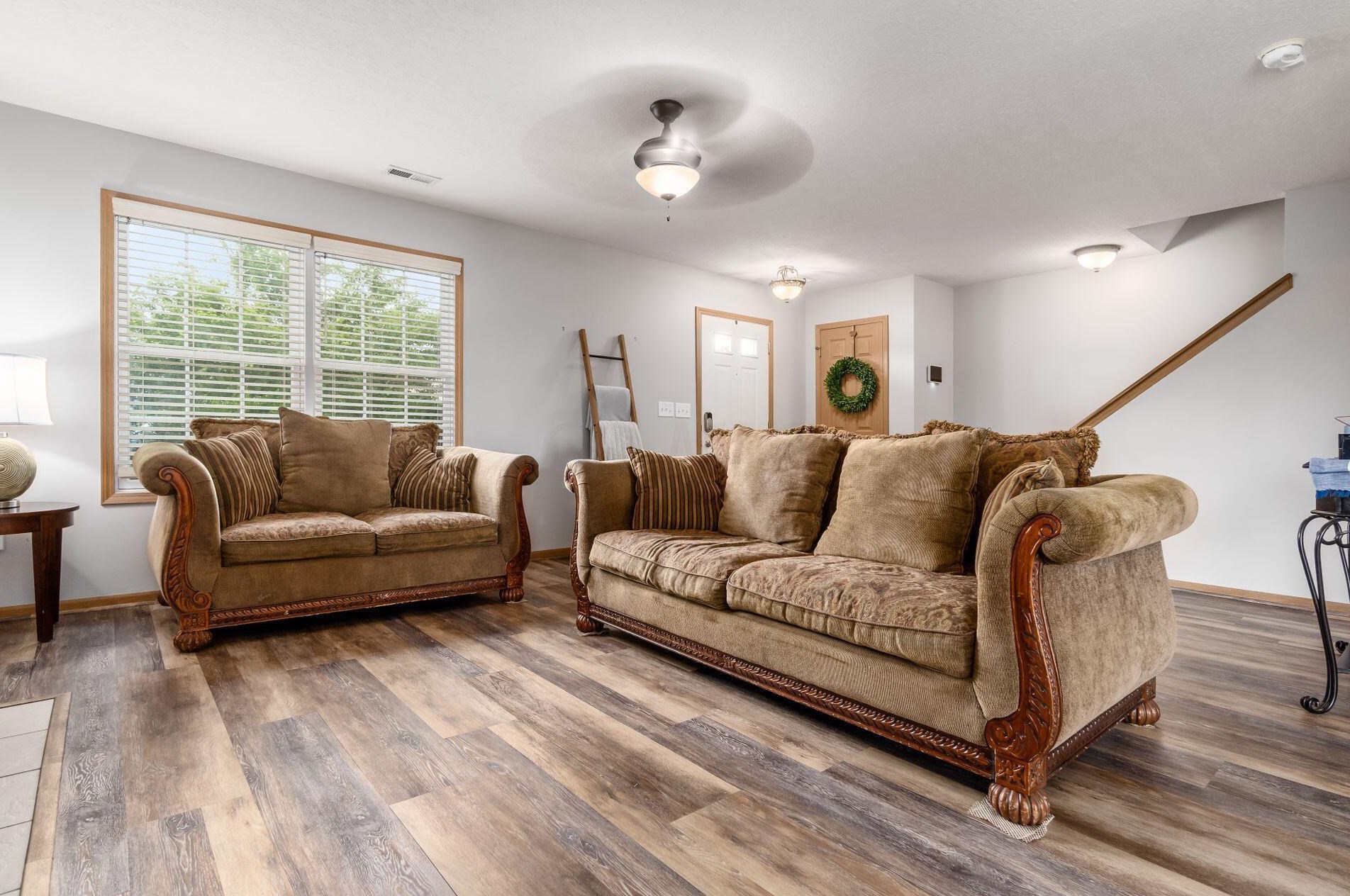 110 Richard Ave, Ashville OH  43103-9002 exterior