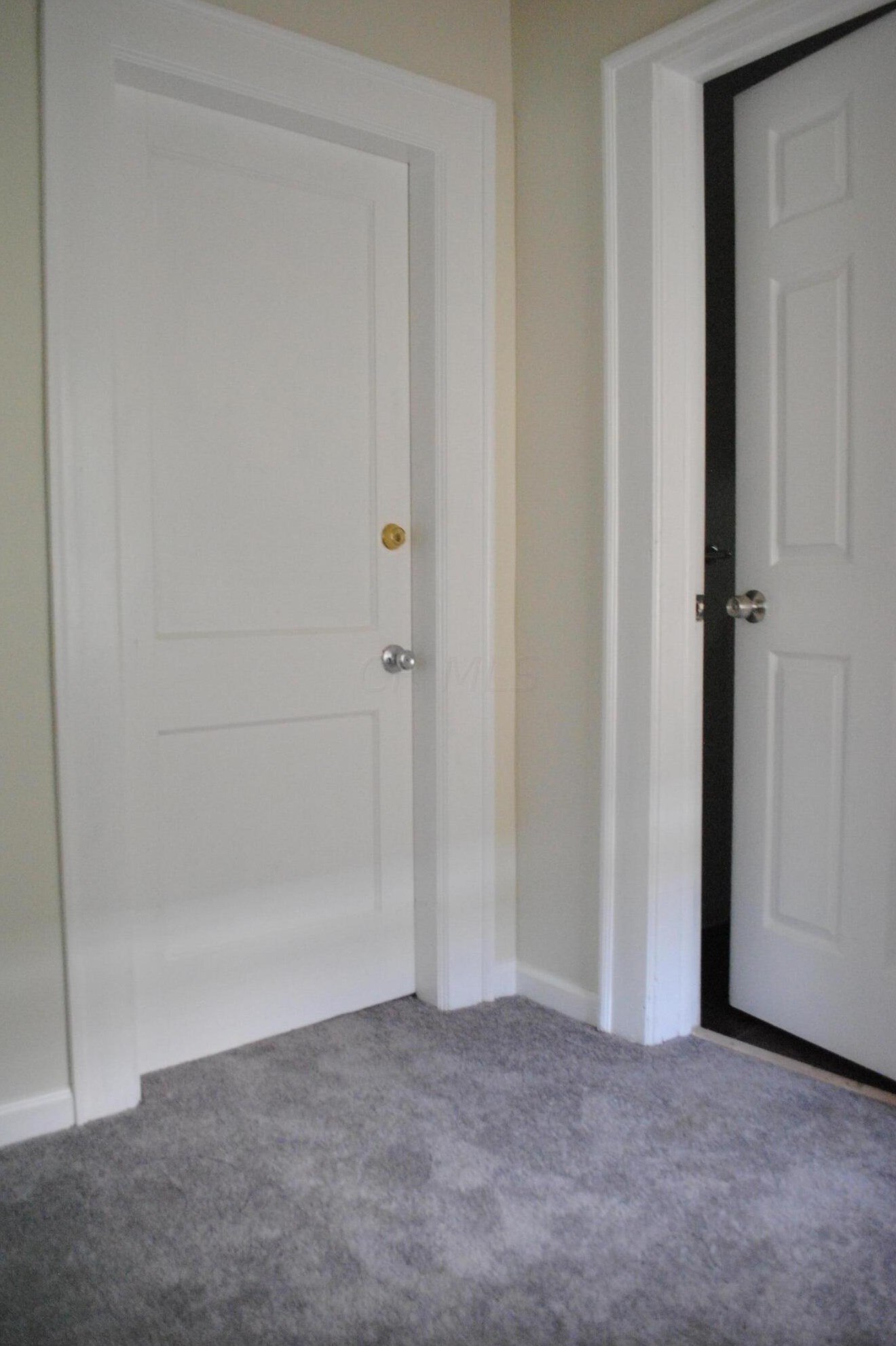 1579 Kent St, Columbus OH  43205-2941 exterior