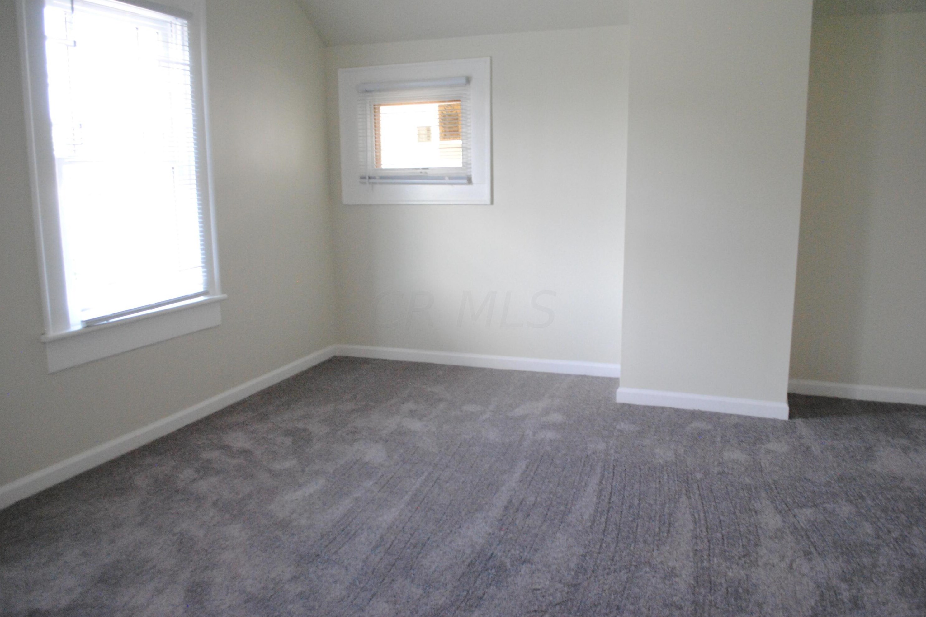 1579 Kent St, Columbus OH  43205-2941 exterior