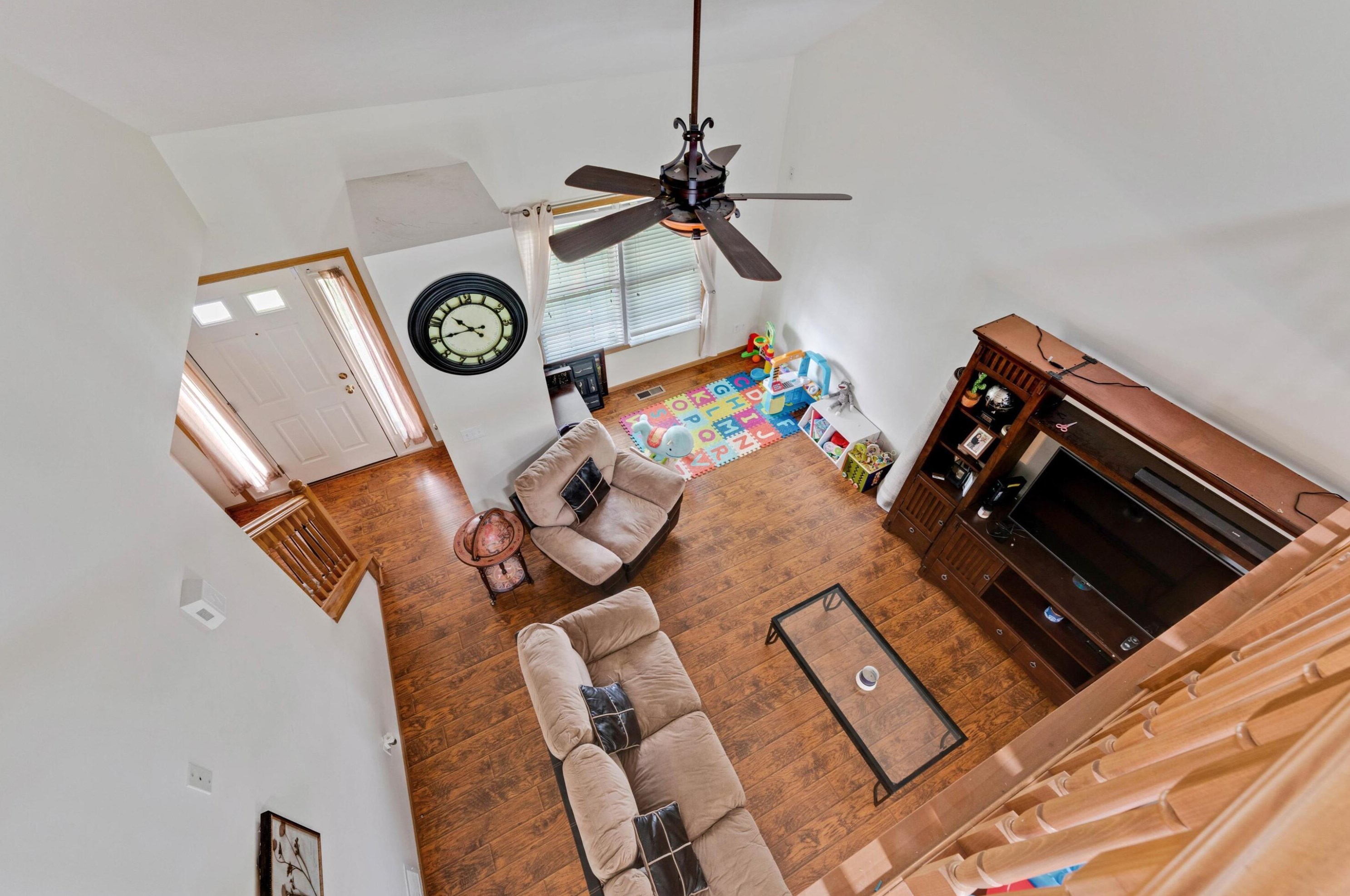 7832 Ashstone Ct, Cnl Wnchstr OH  43110-8021 exterior