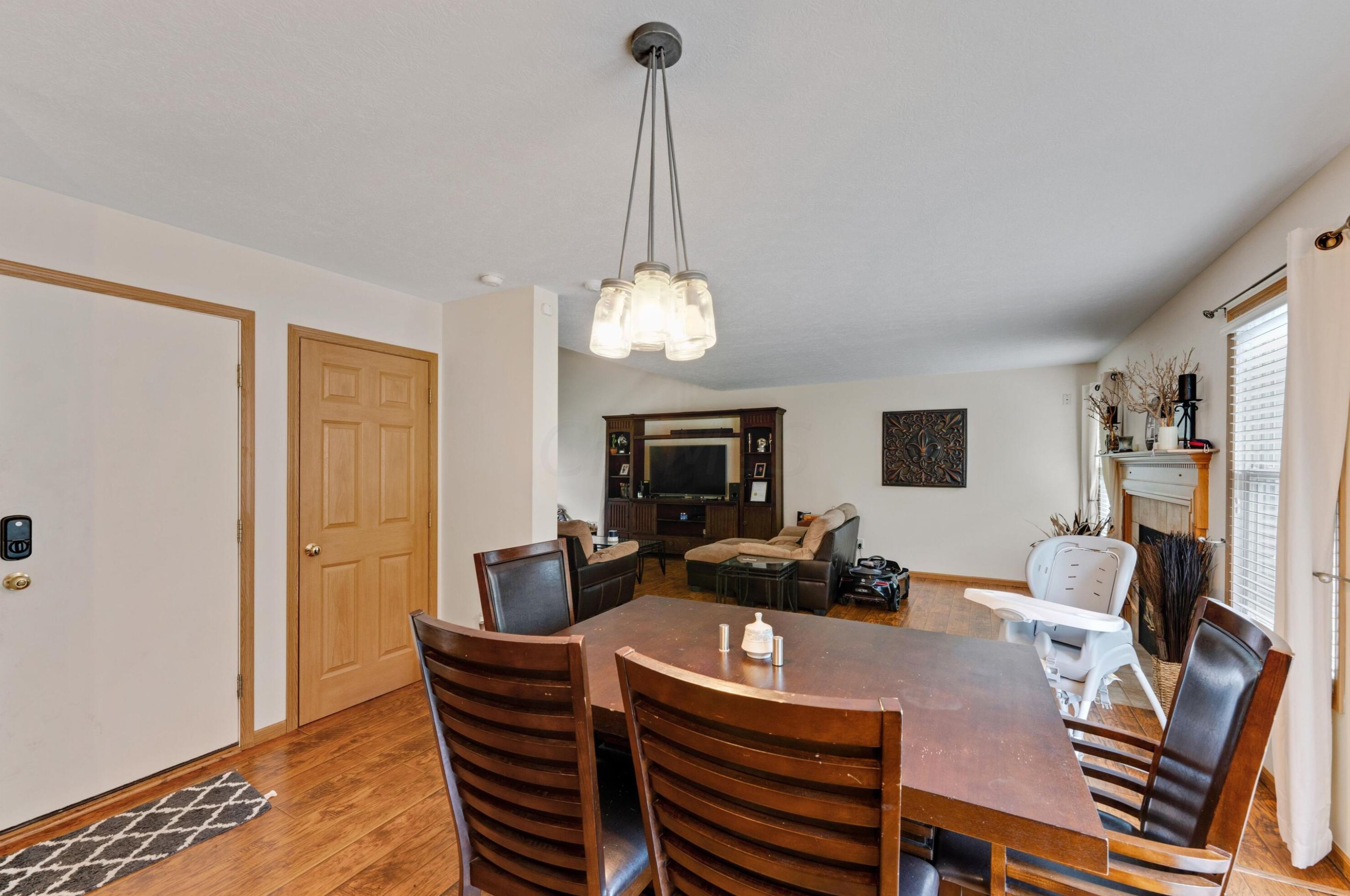 7832 Ashstone Ct, Cnl Wnchstr OH  43110-8021 exterior