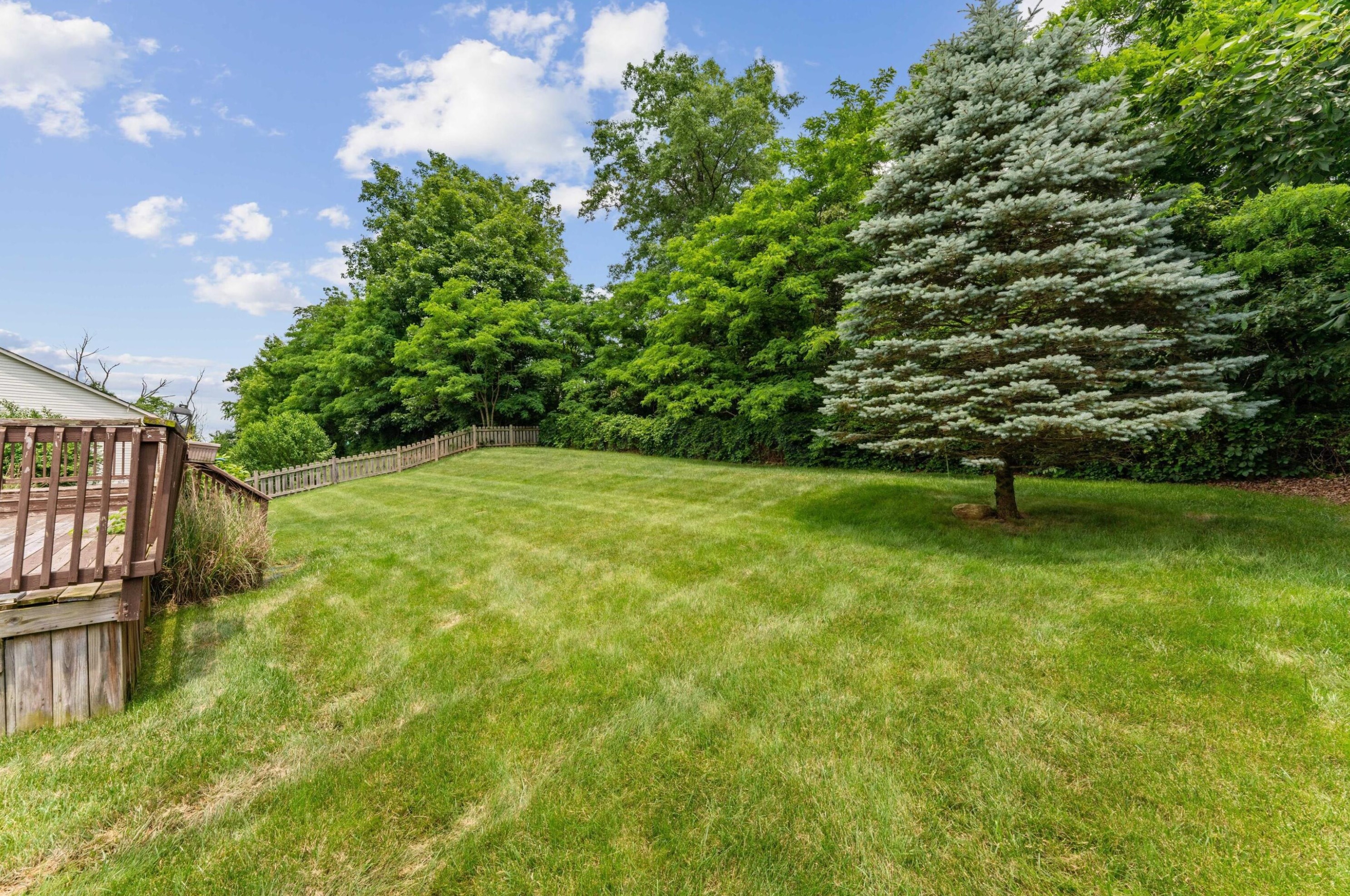 7832 Ashstone Ct, Cnl Wnchstr OH  43110-8021 exterior