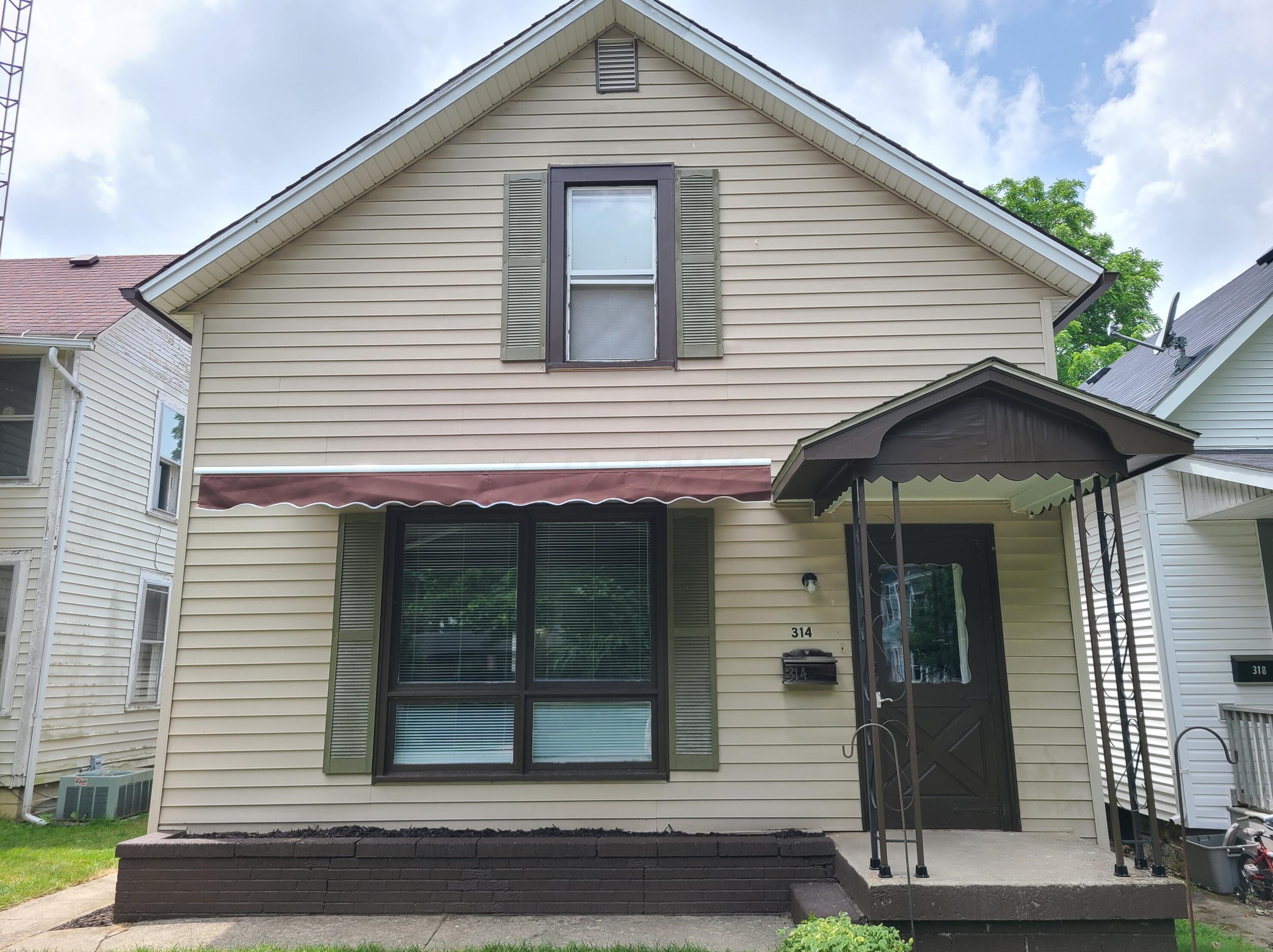 314 N Market St, Sugar Grove Lake, OH 44833