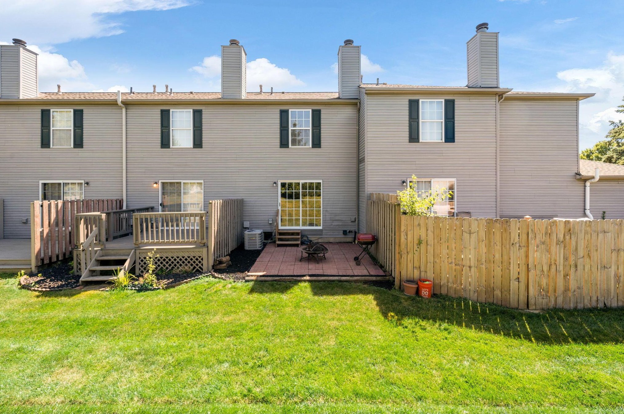 5619 Wigmore Dr, Columbus, OH 43235-7164