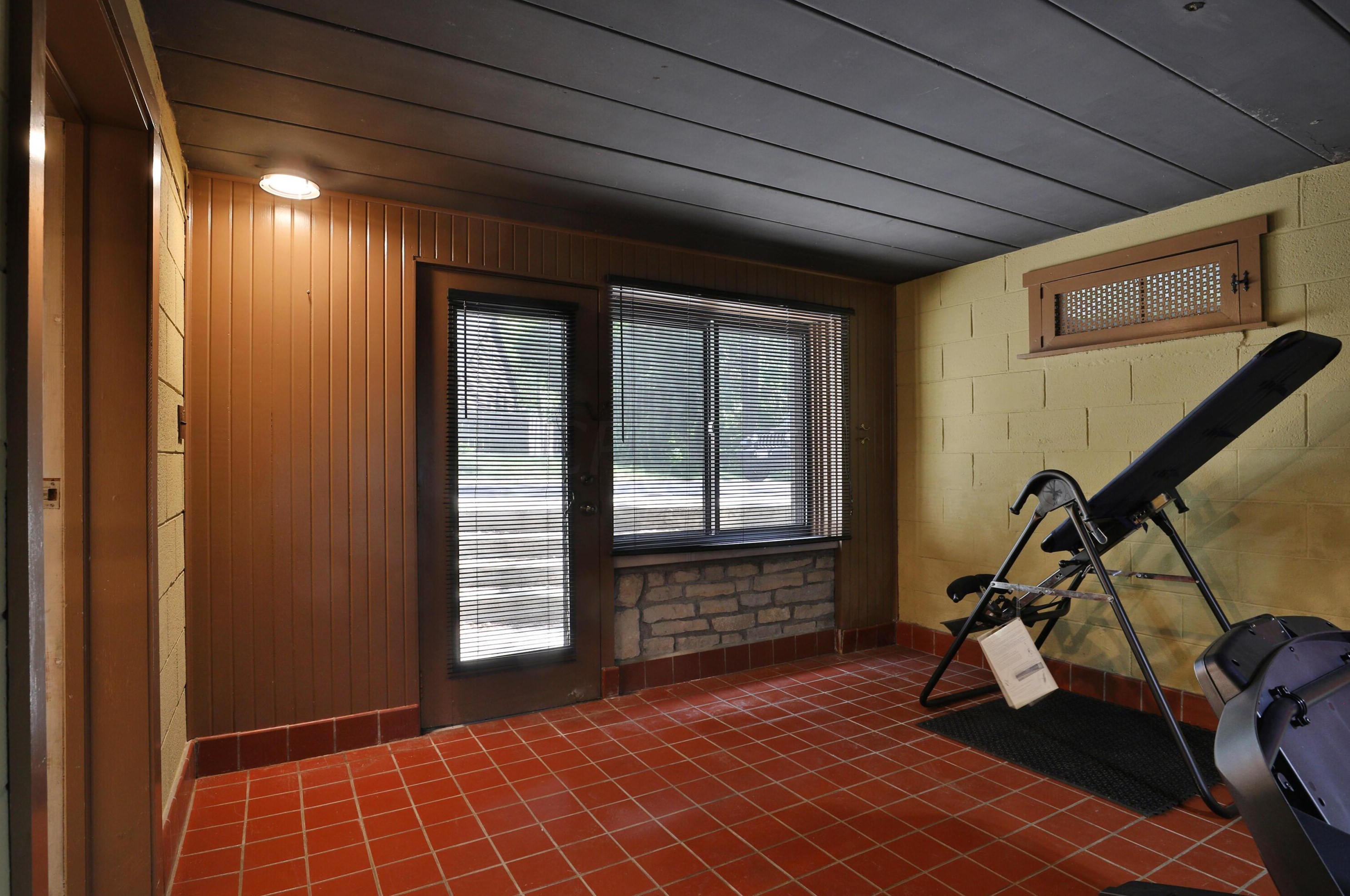 7125 Olentangy River Rd, Columbus OH 43235-3439 exterior