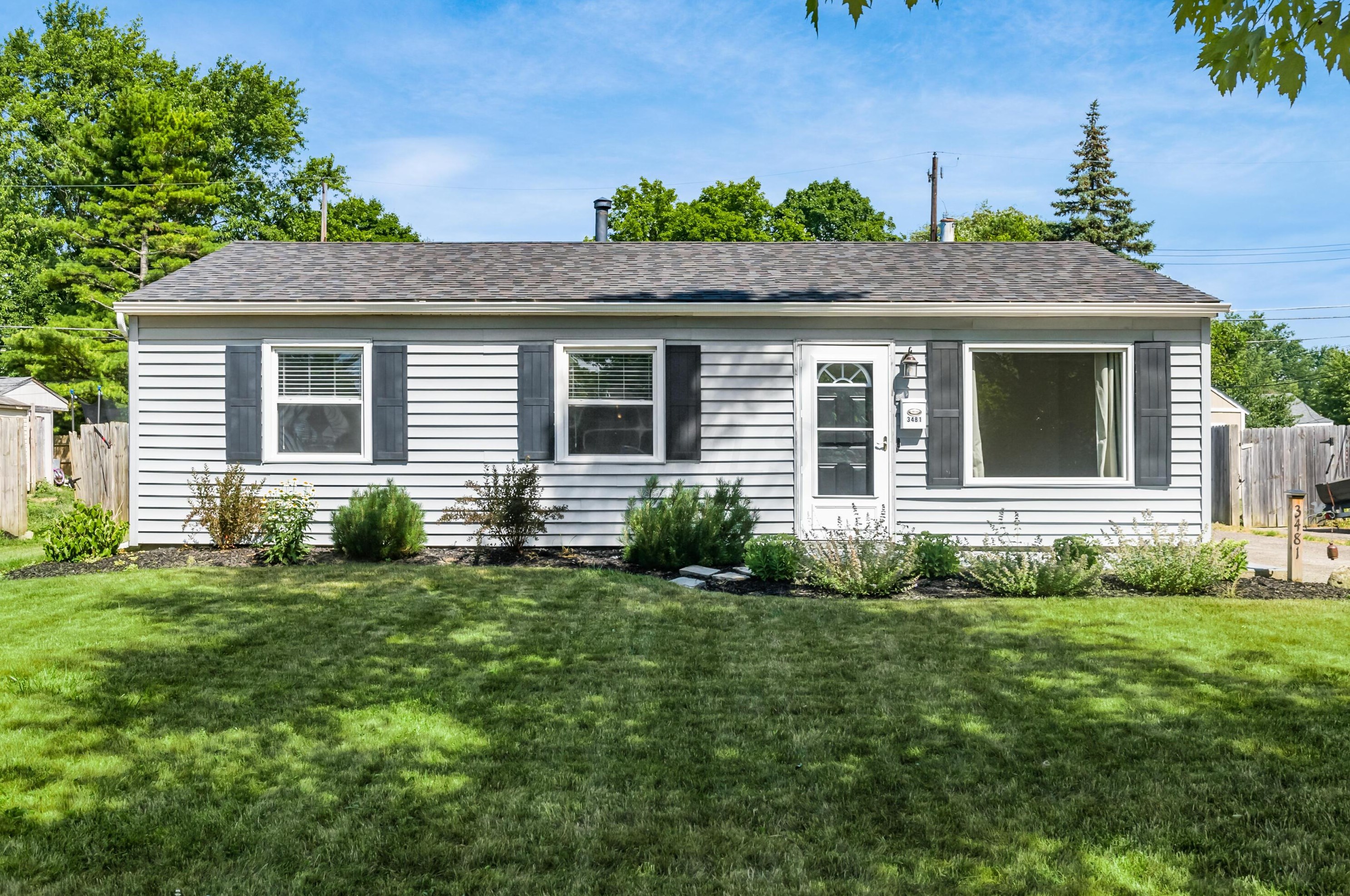 3481 Lacon Rd, Hilliard, OH 43026-1838