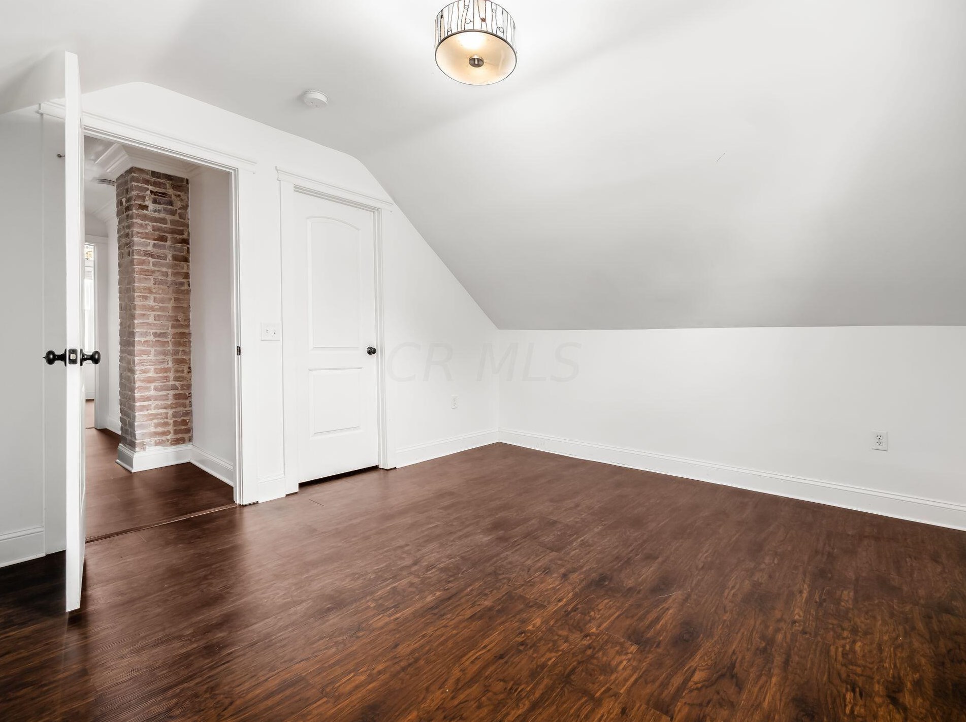 1091 Washington Ave, Columbus OH  43206-2764 exterior