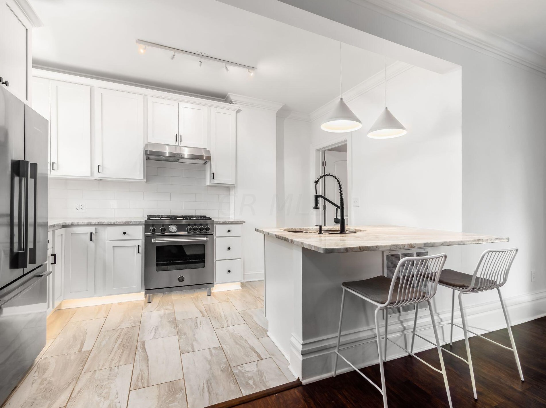 1091 Washington Ave, Columbus OH  43206-2764 exterior