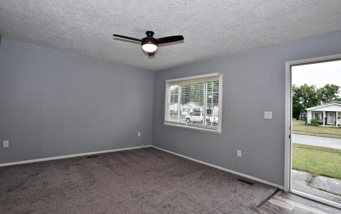 1206 Bermuda Dr, Marion, OH 43302
