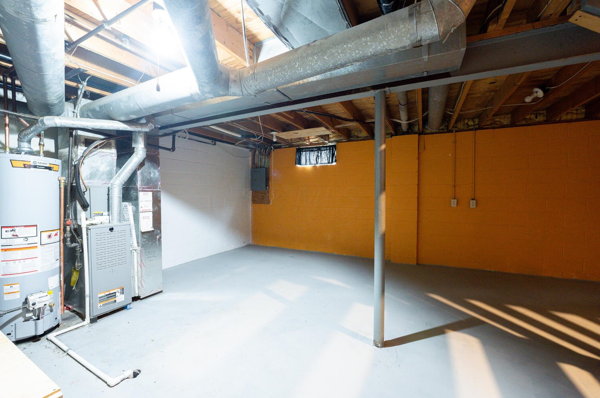 4874 Driffield Ct, Columbus OH 43221-5802 exterior