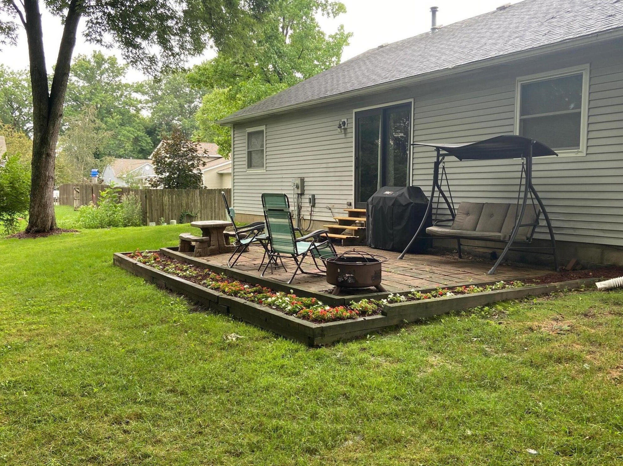 483 Bluestem Ave, Columbus OH 43230-4602 exterior