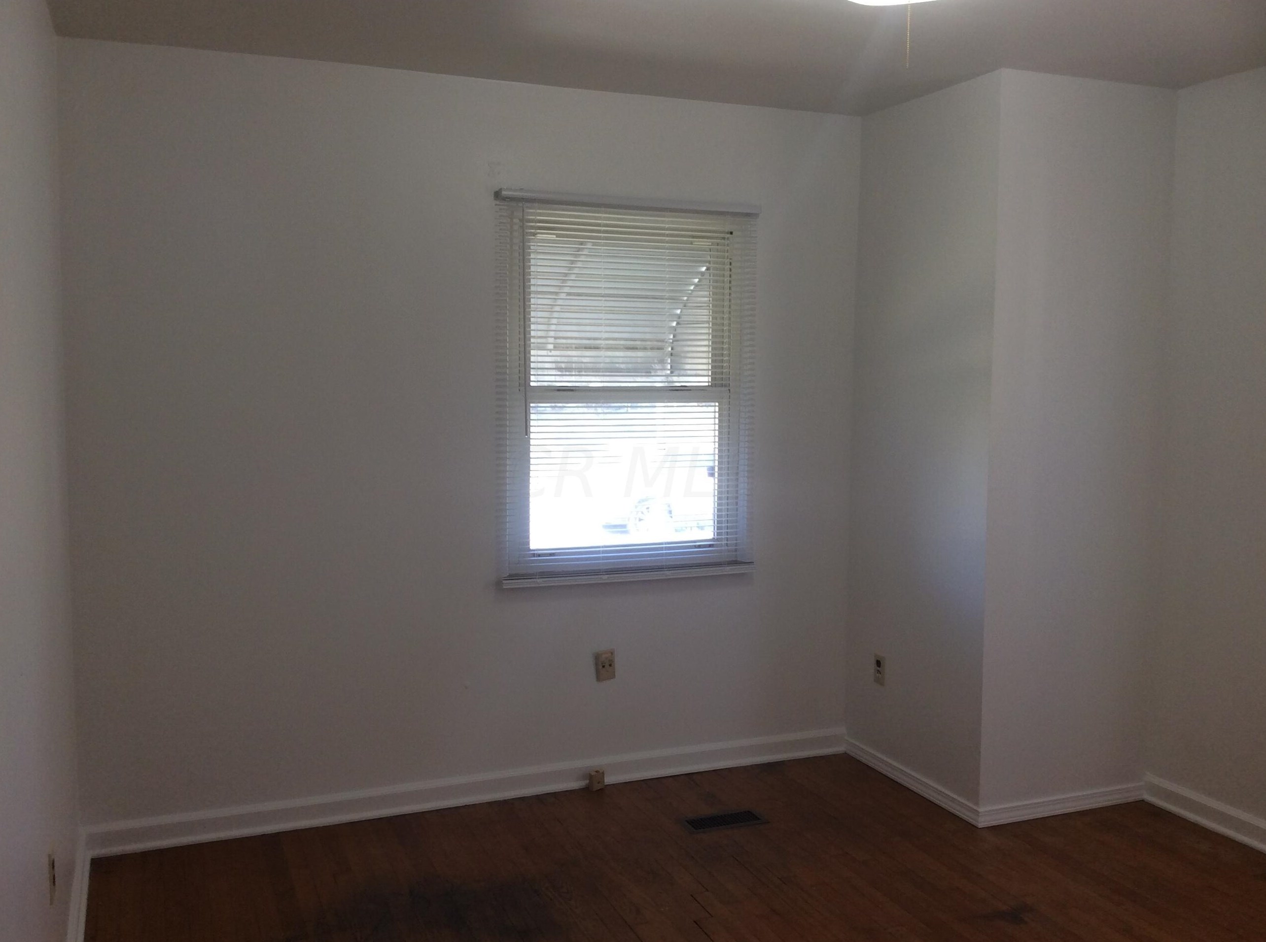 826 Roys Ave, Columbus OH 43204-2631 exterior