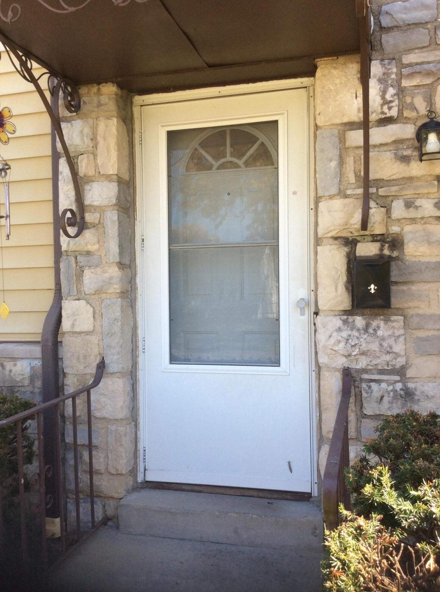 826 Roys Ave, Columbus OH 43204-2631 exterior