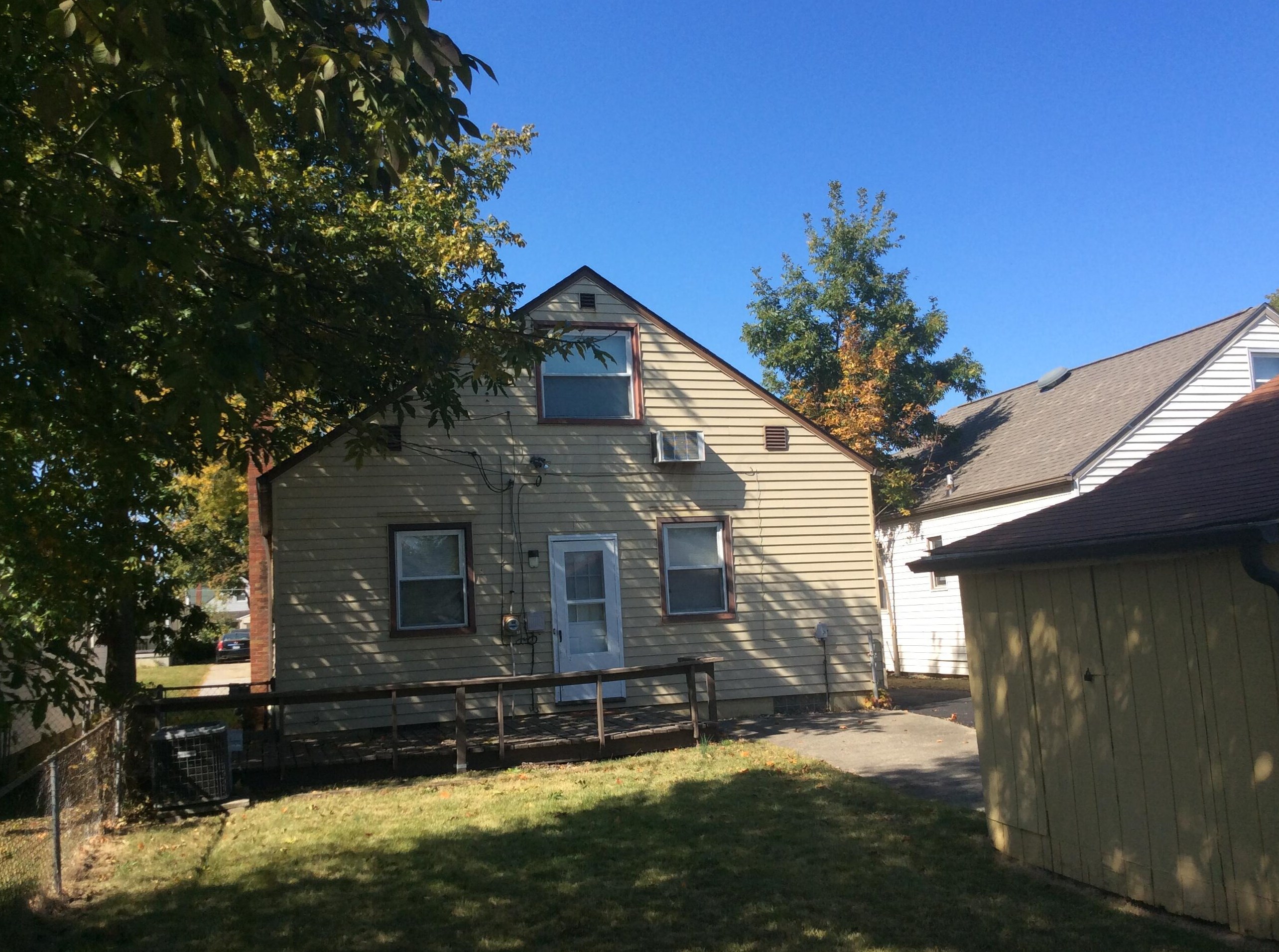 826 Roys Ave, Columbus OH 43204-2631 exterior