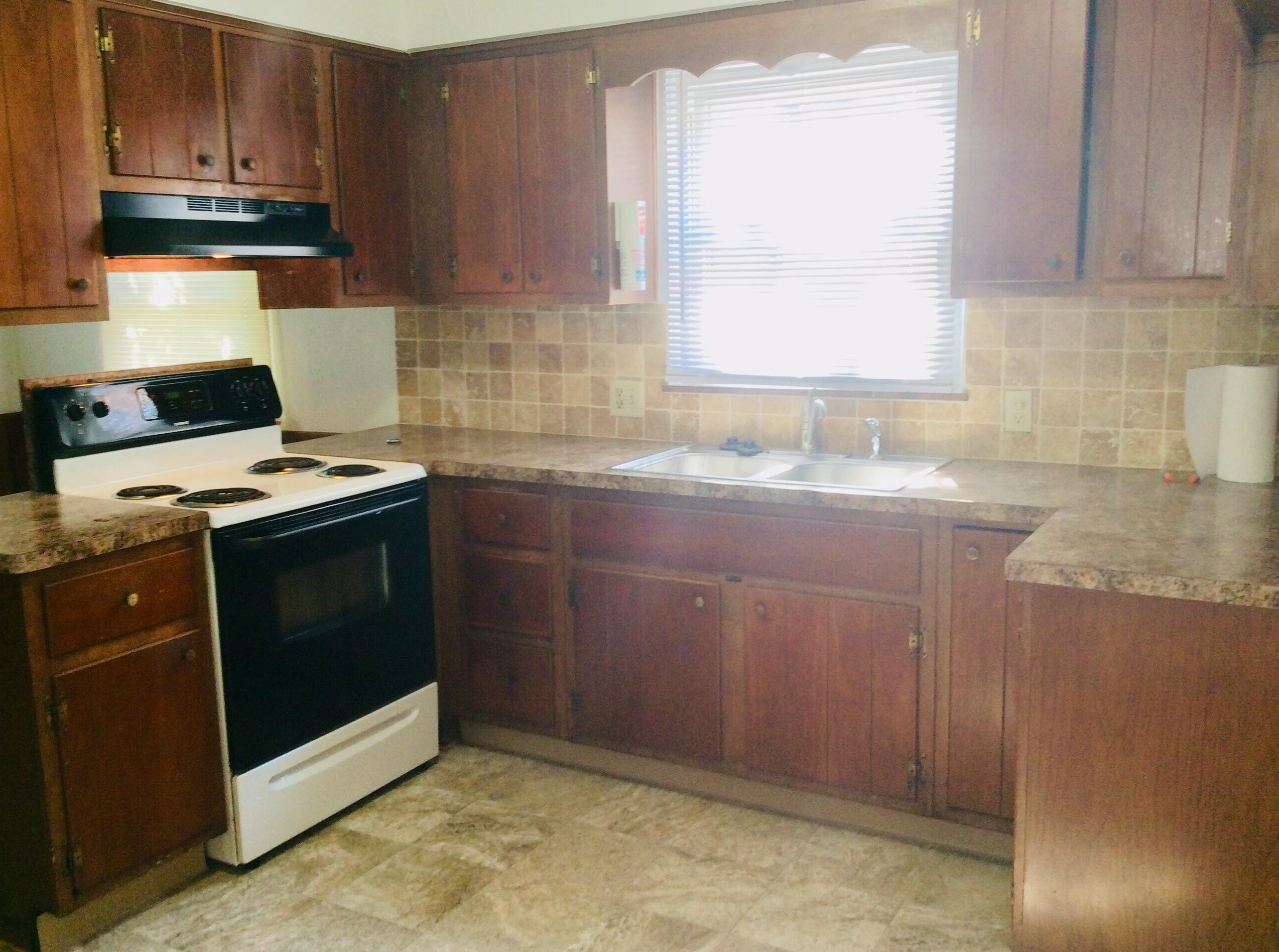 826 Roys Ave, Columbus, OH 43204-2357