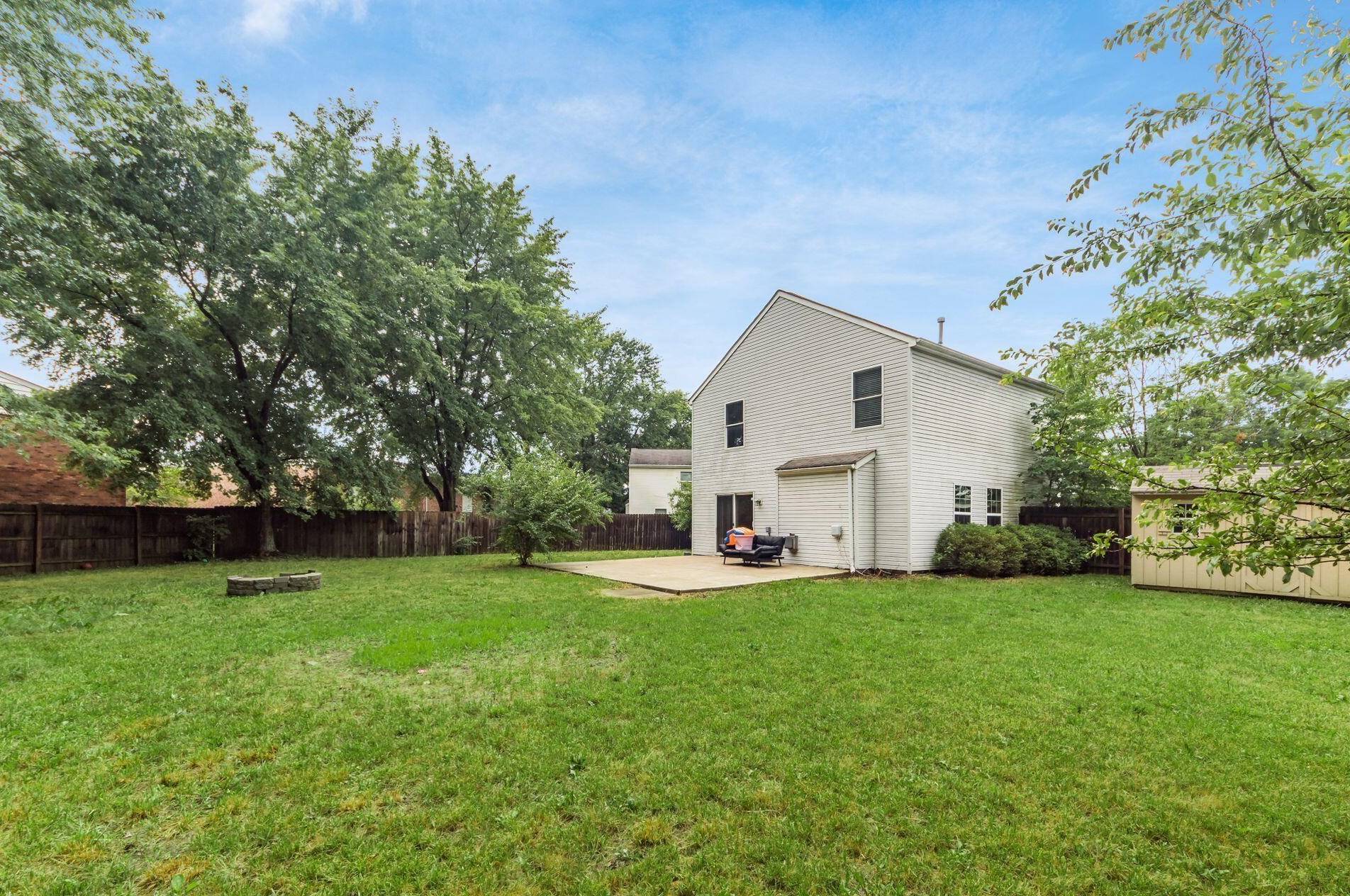 2303 Northtowne Pl, Columbus OH 43229-6690 exterior