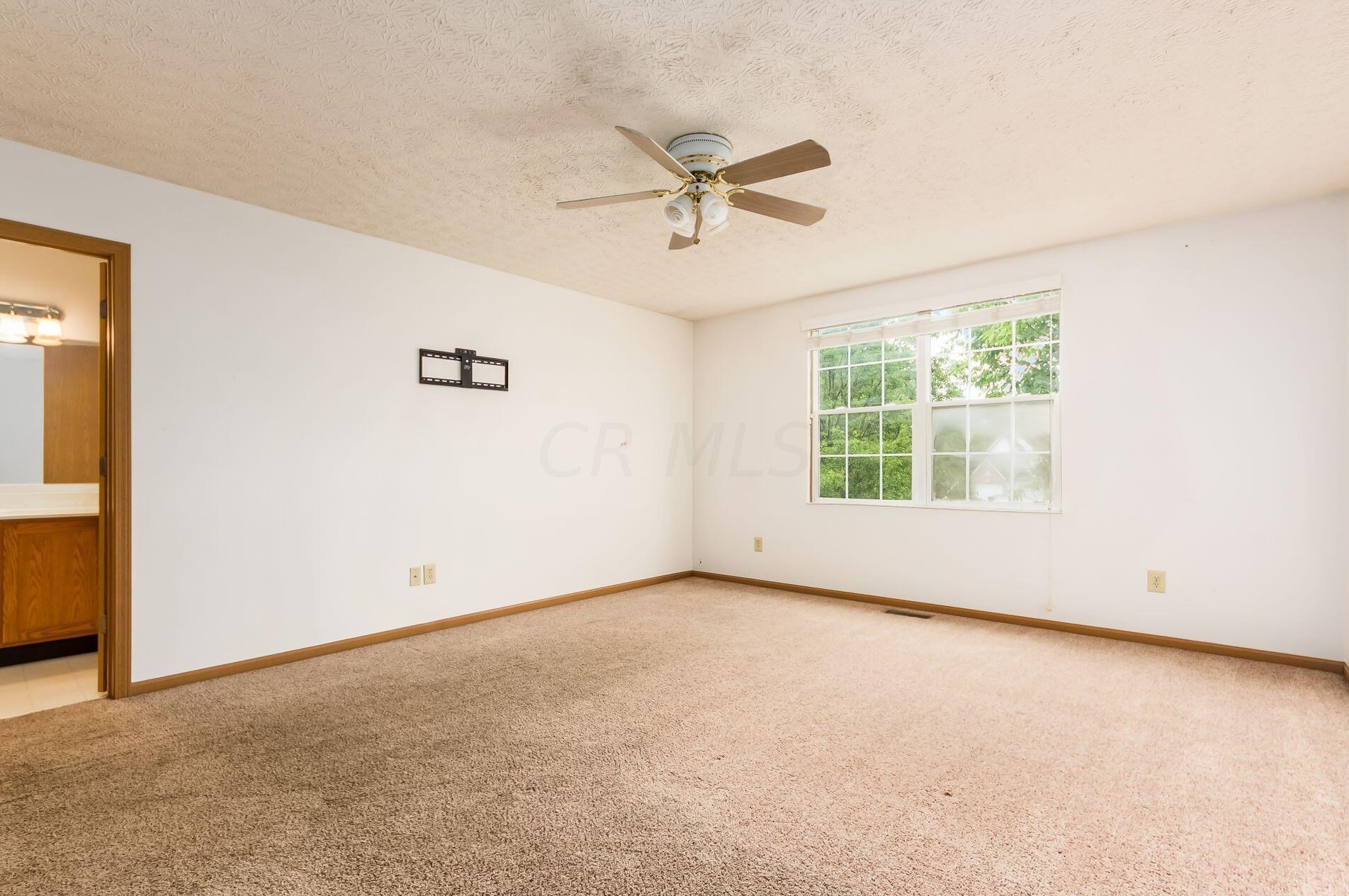 2303 Northtowne Pl, Columbus OH 43229-6690 exterior