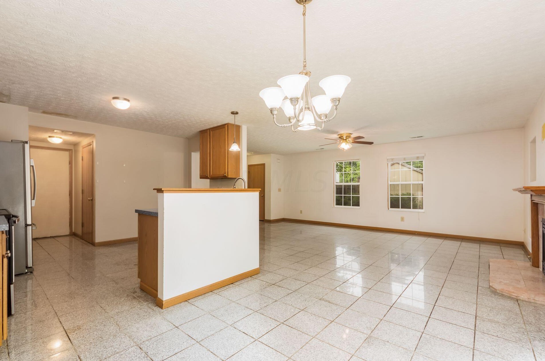 2303 Northtowne Pl, Columbus OH 43229-6690 exterior