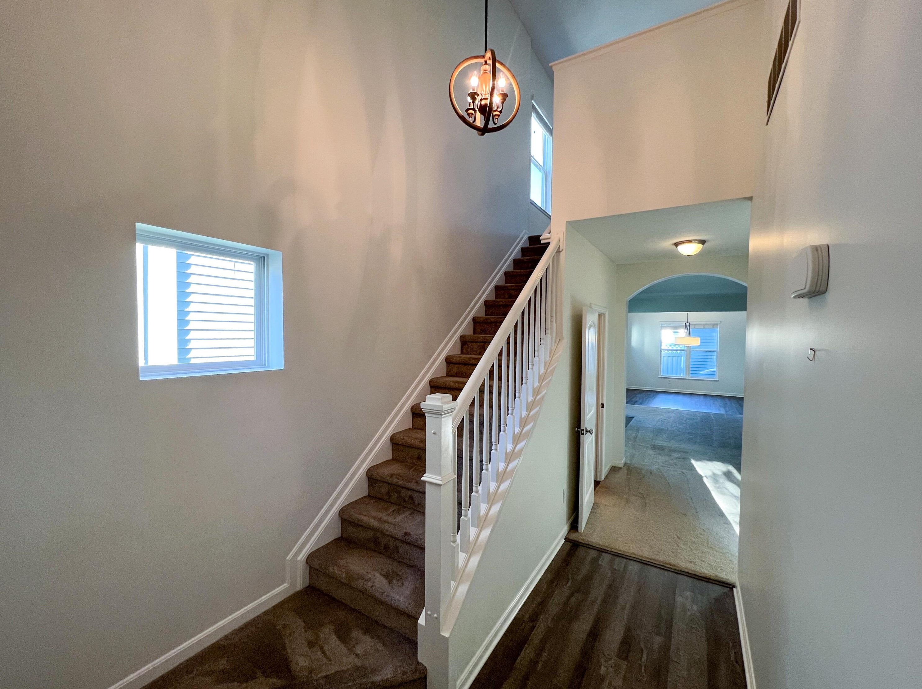 5633 Lantos Rd, Dublin, OH 43016-6189