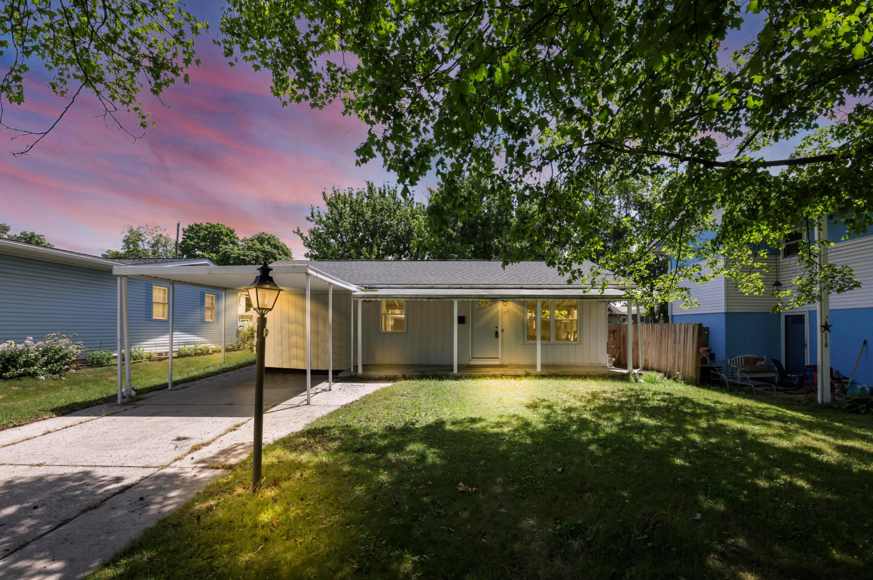 112 Fernhill Ave, Columbus OH 43228-1726 exterior