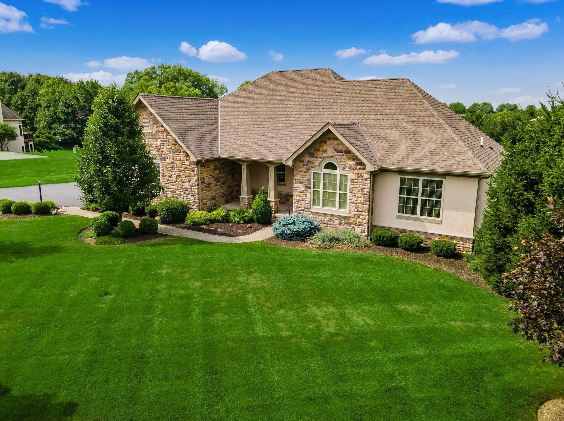 7455 Center Green Dr, Westerville, OH 43082-7034