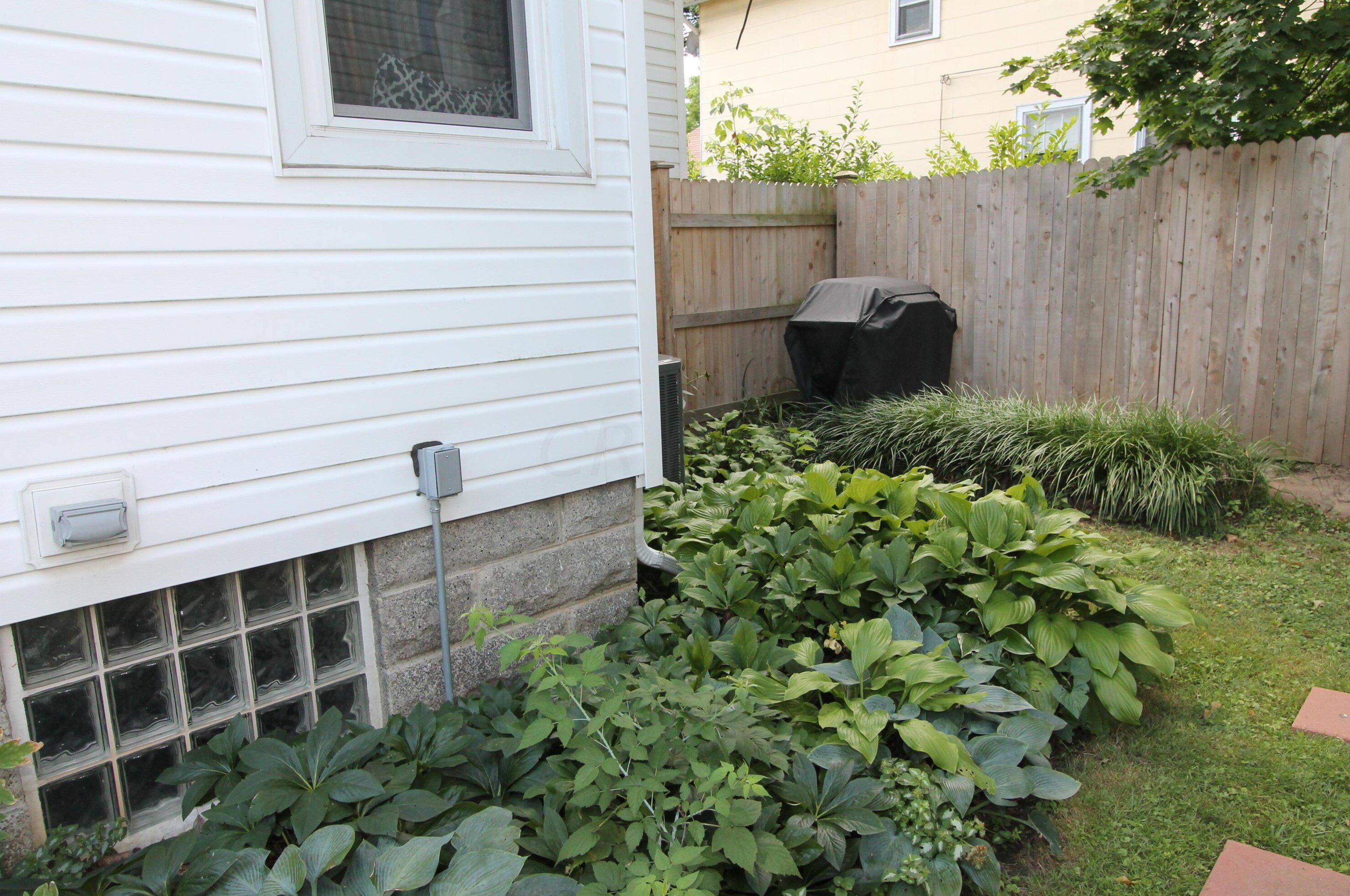 136 Longview Ave, Columbus OH 43224-3922 exterior