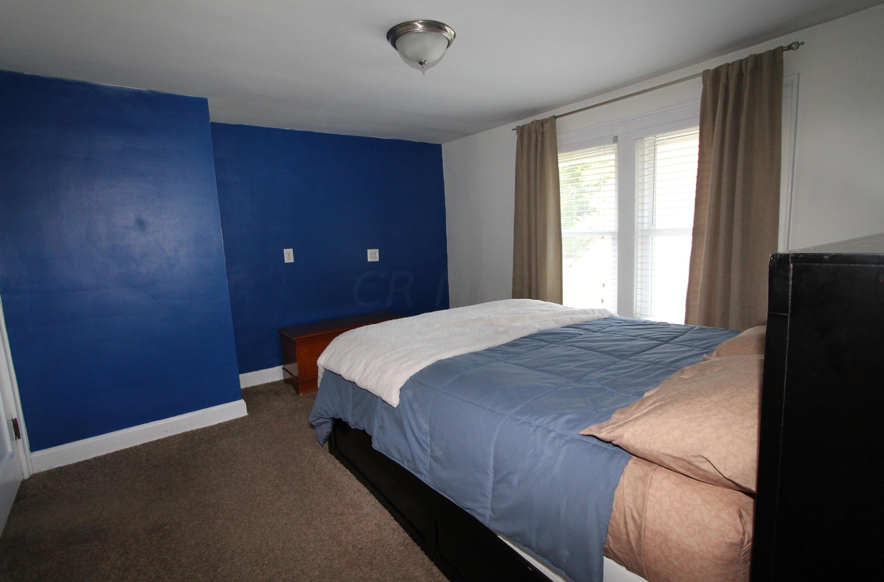 136 Longview Ave, Columbus OH 43224-3922 exterior