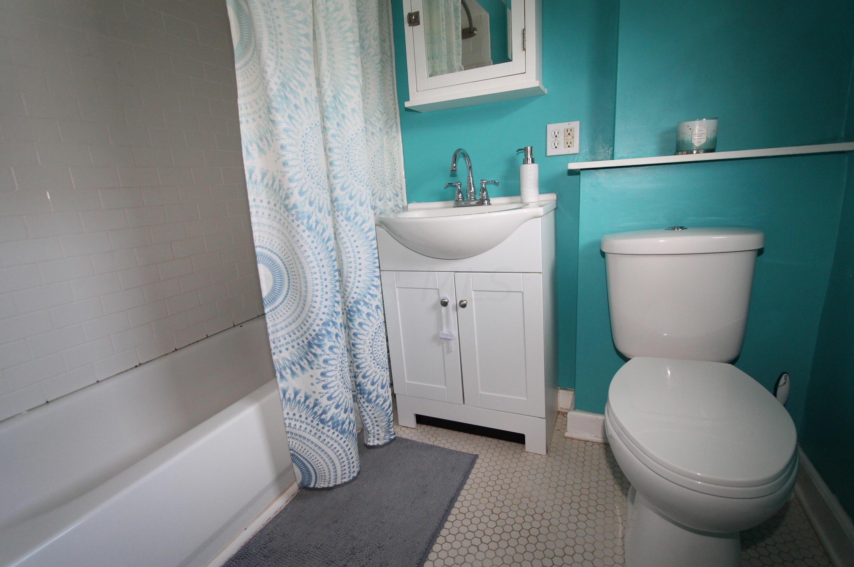 136 Longview Ave, Columbus OH 43224-3922 exterior