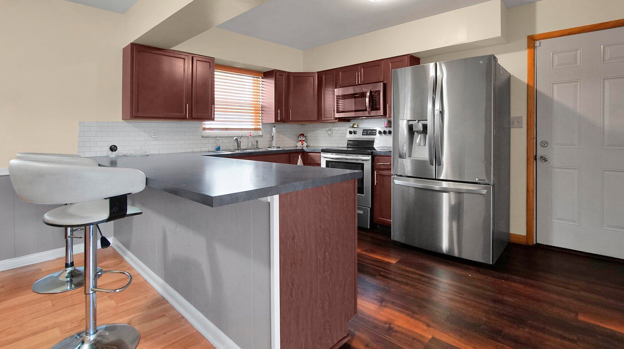 4200 Colby Ave, Columbus OH 43227-2028 exterior