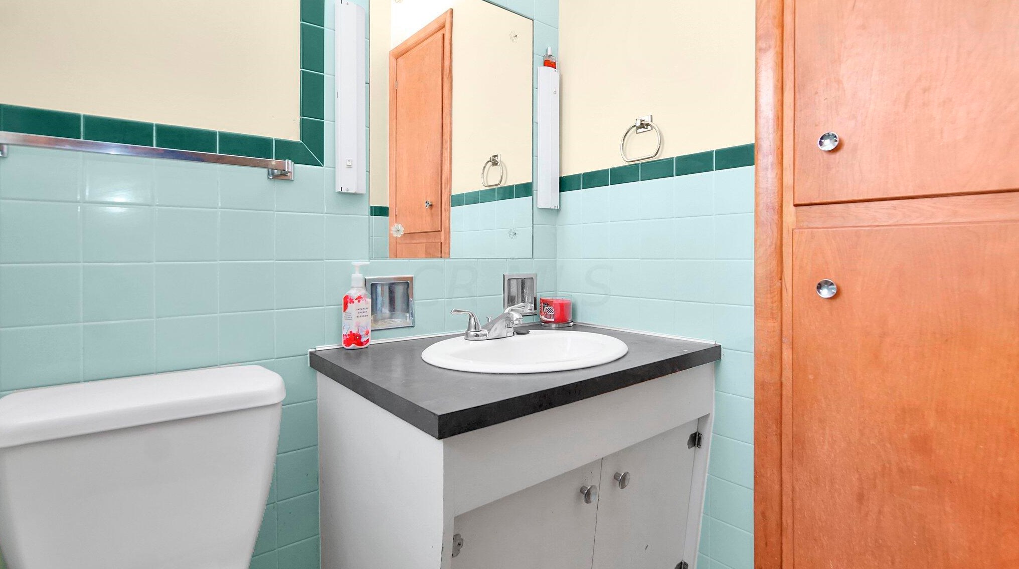 4200 Colby Ave, Columbus OH 43227-2028 exterior