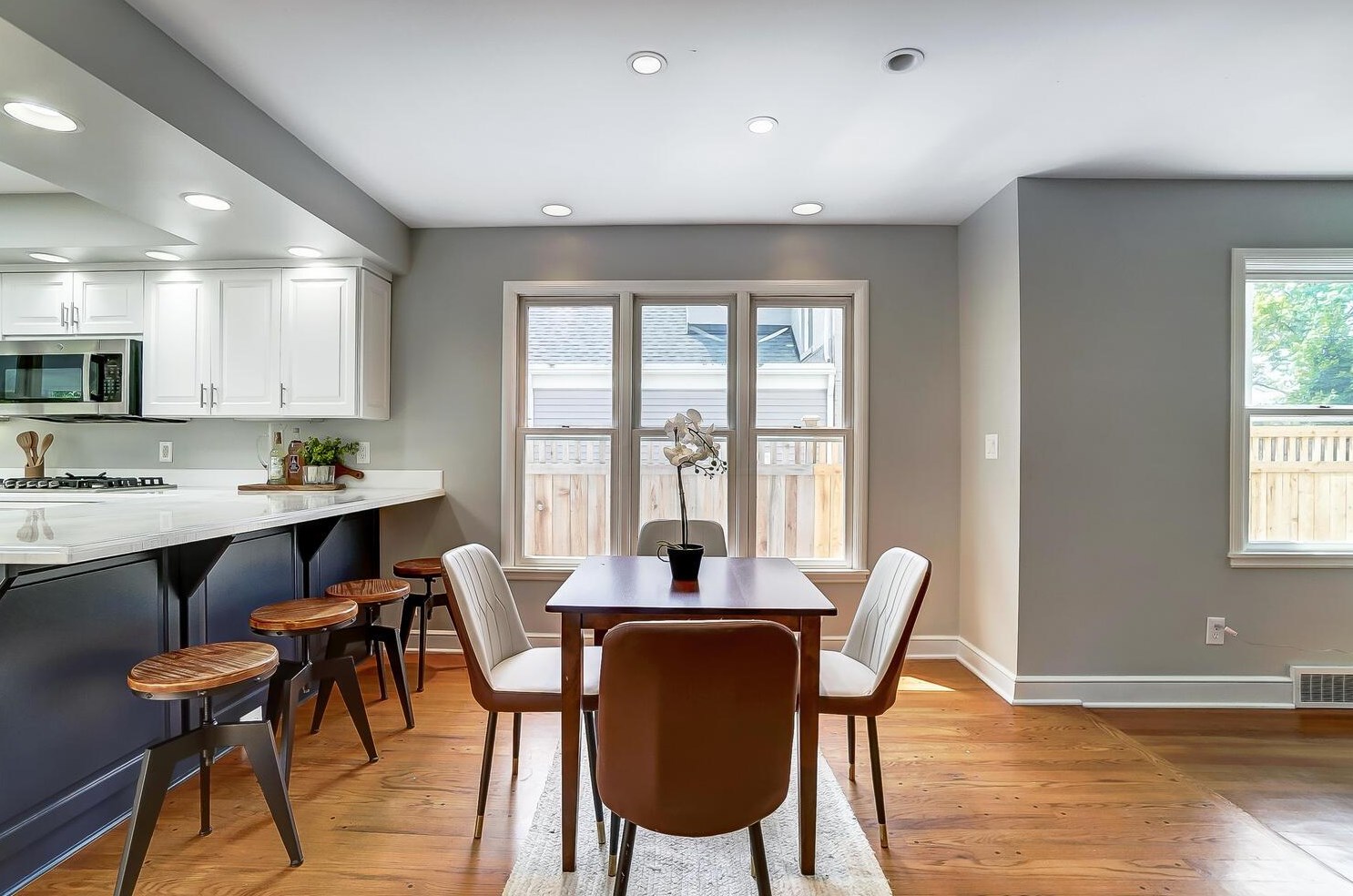 200 Chesterfield Rd, Columbus OH  43209-1244 exterior