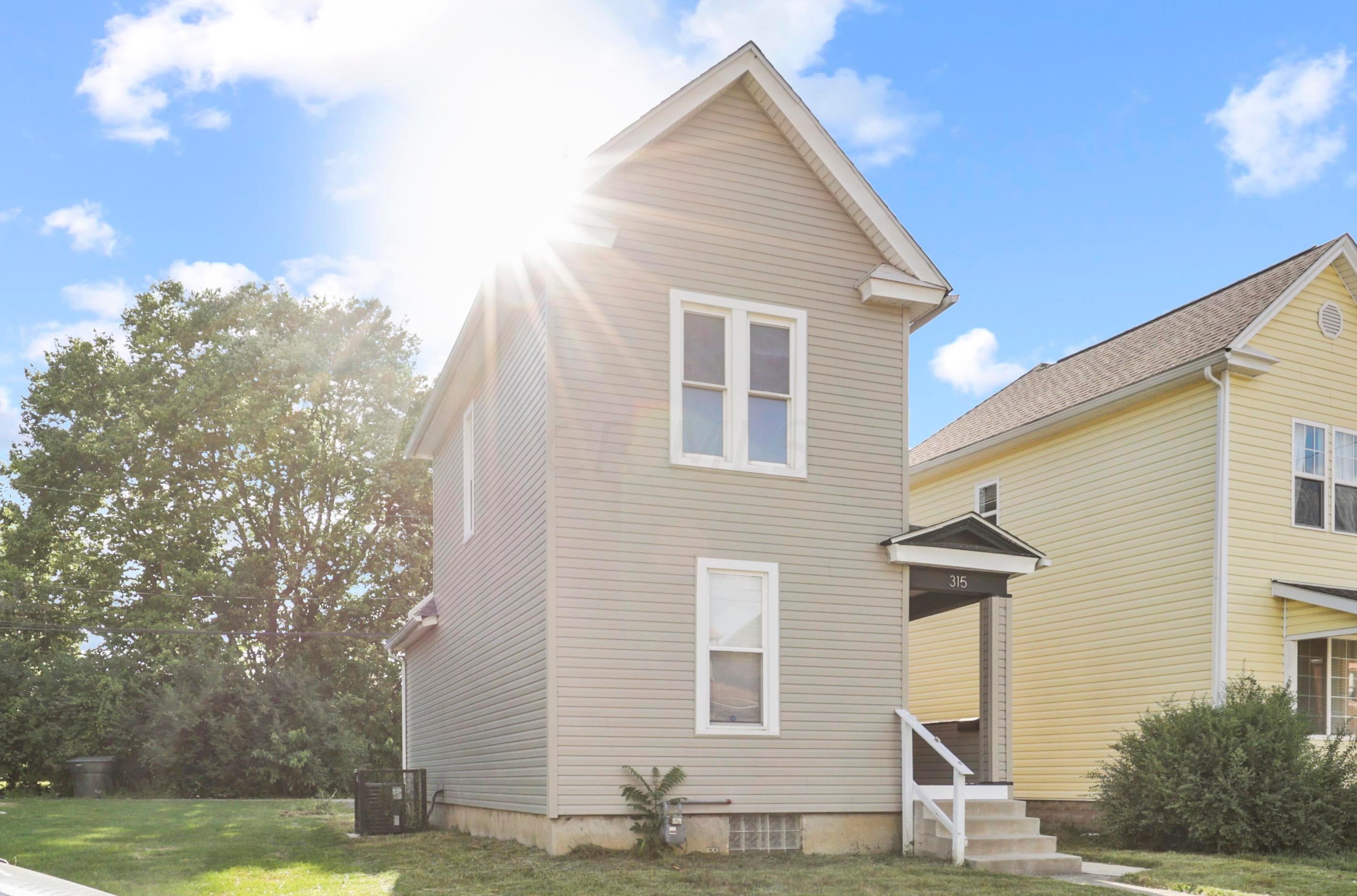 315 Burt St, Columbus OH  43203-1636 exterior